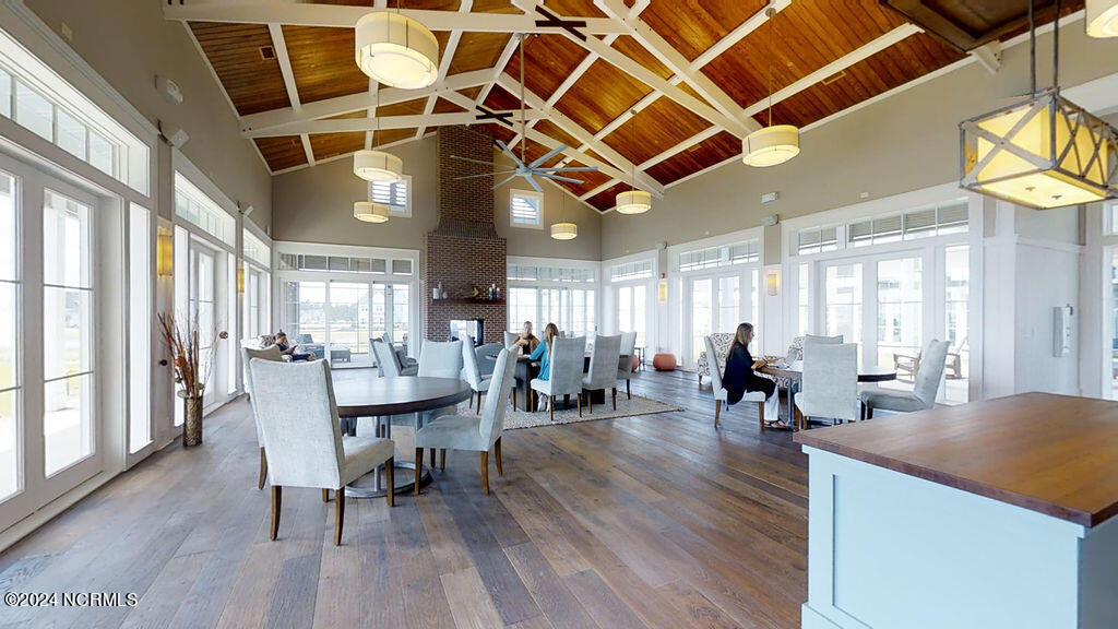 100543550 | Photo 68