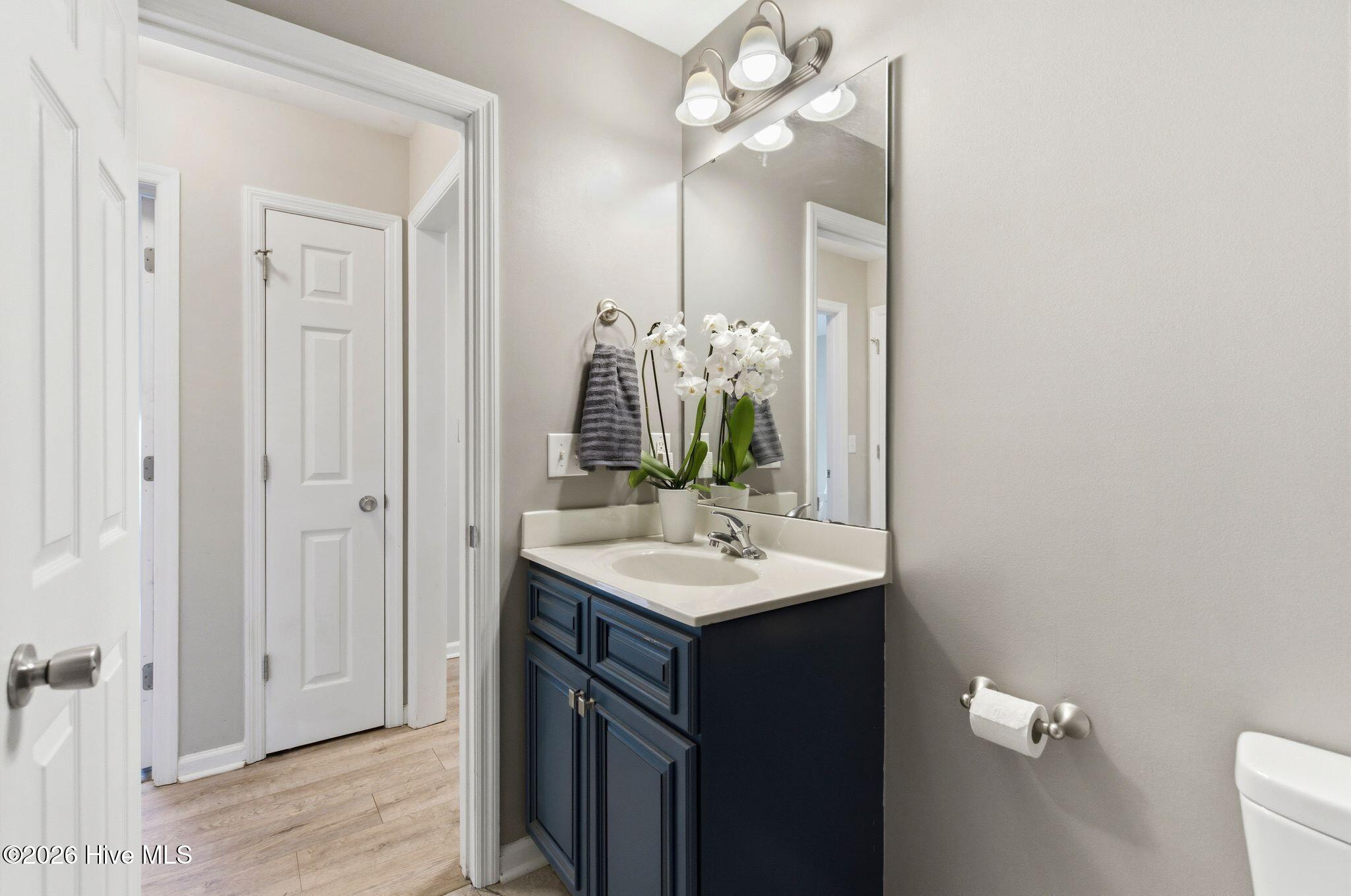 100563637 | Photo 26