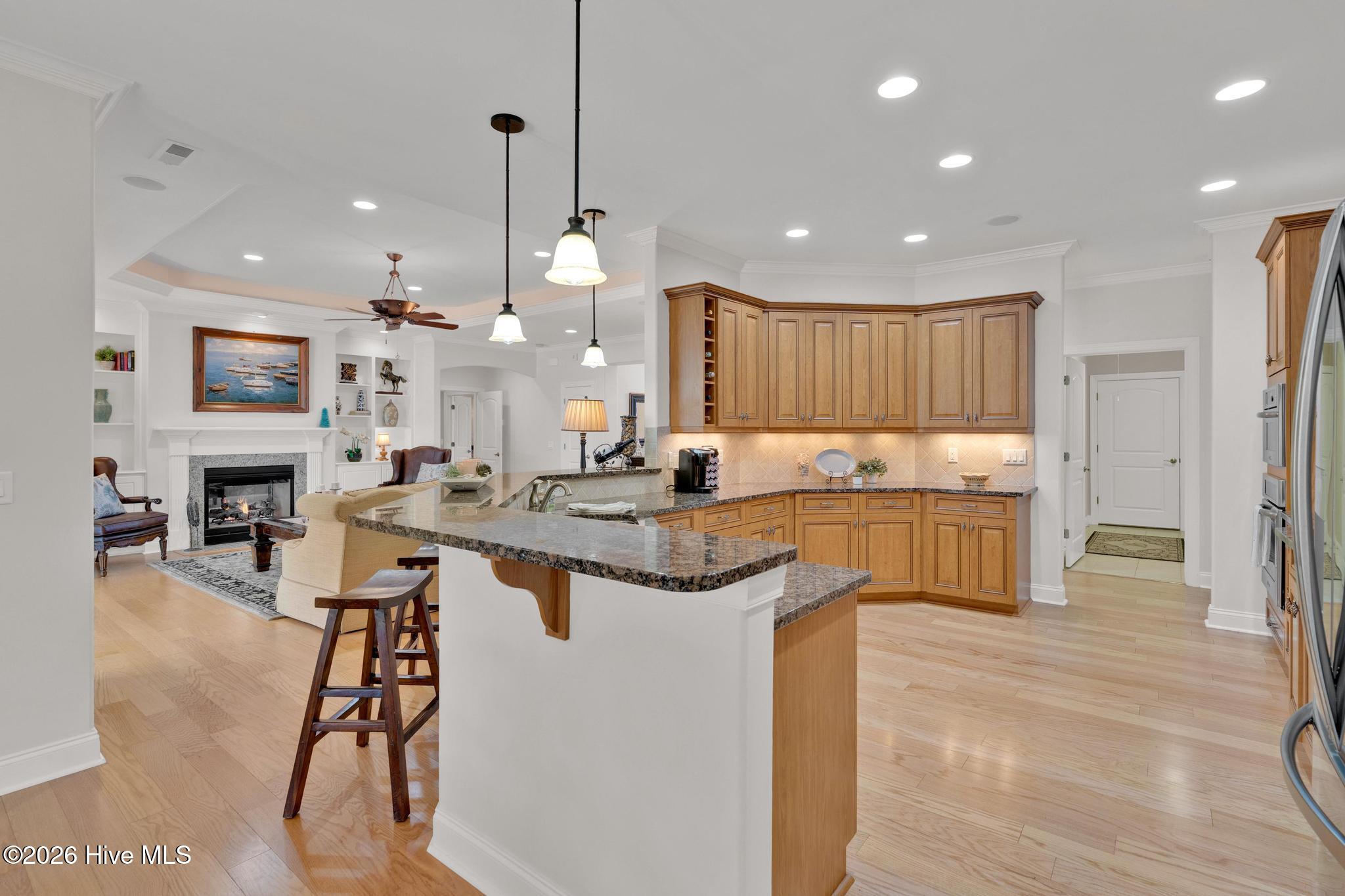 100559631 | Photo 15