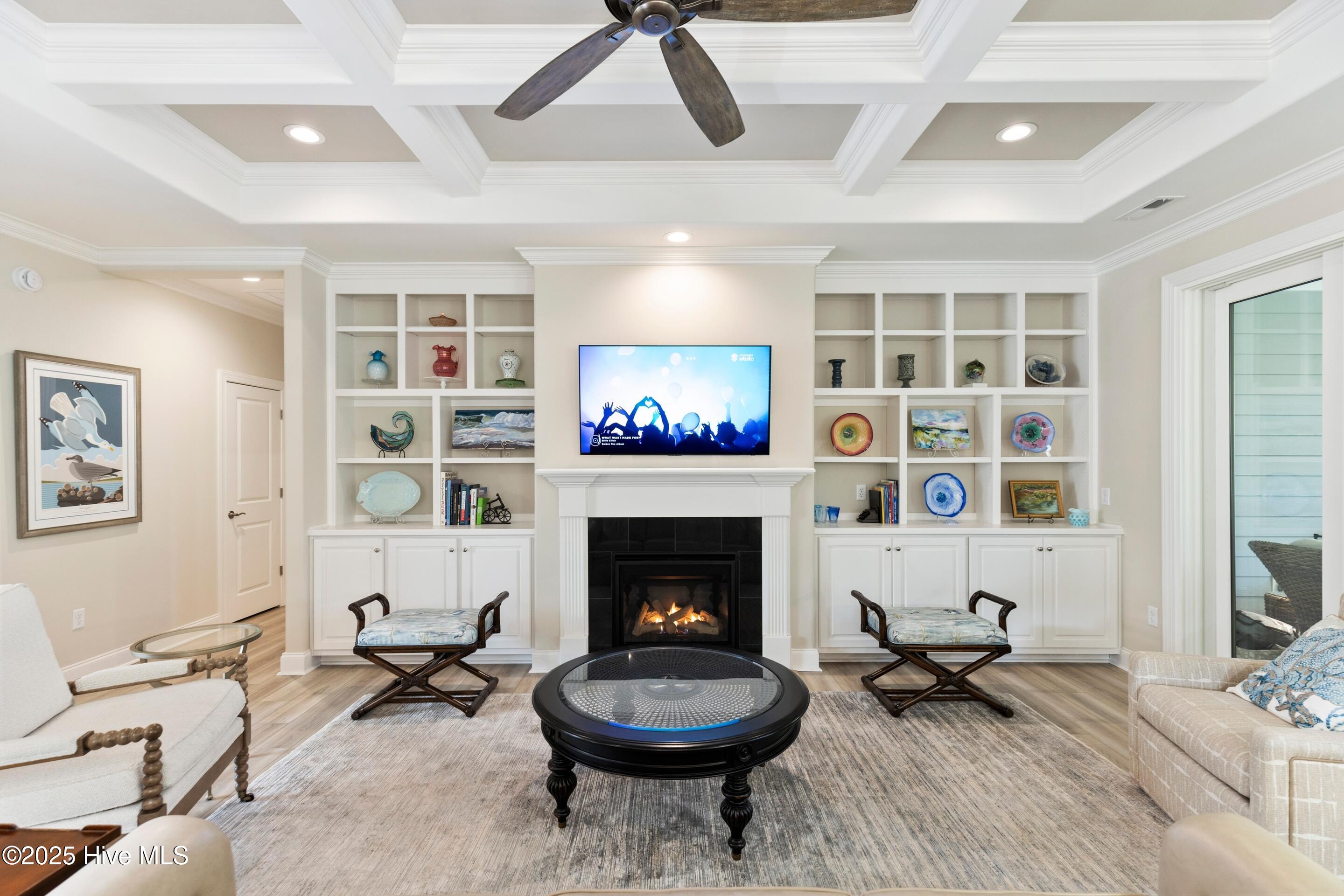 100558361 | Photo 10