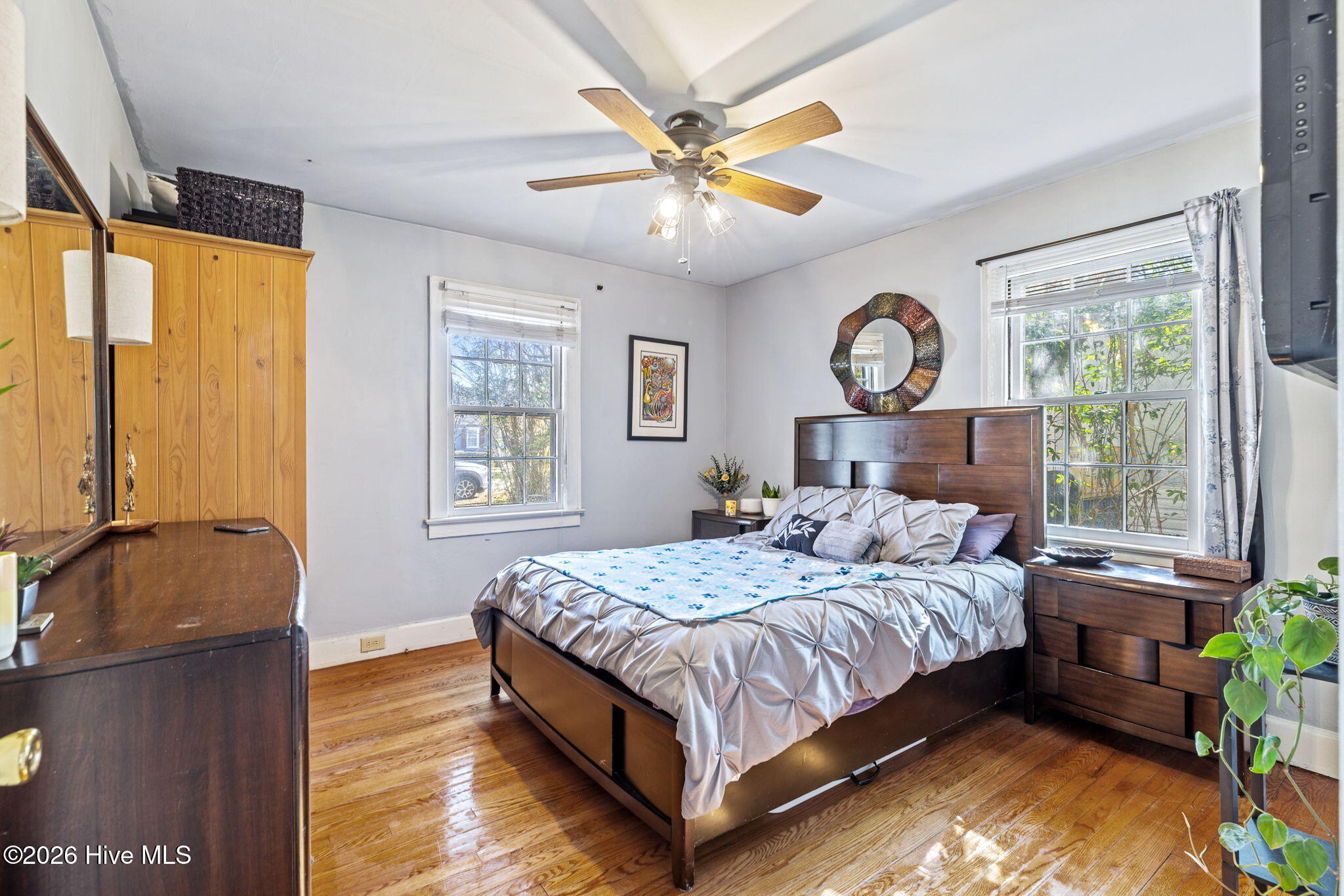 100555429 | Photo 19