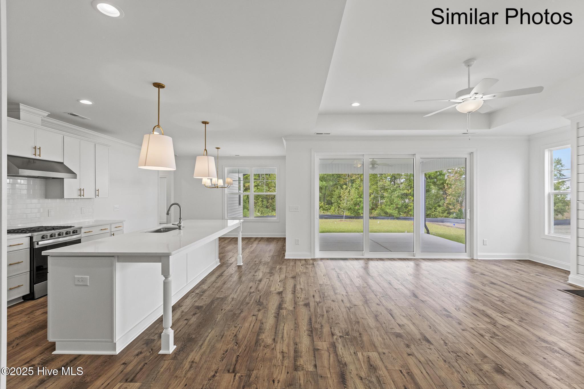 100530024 | Photo 10