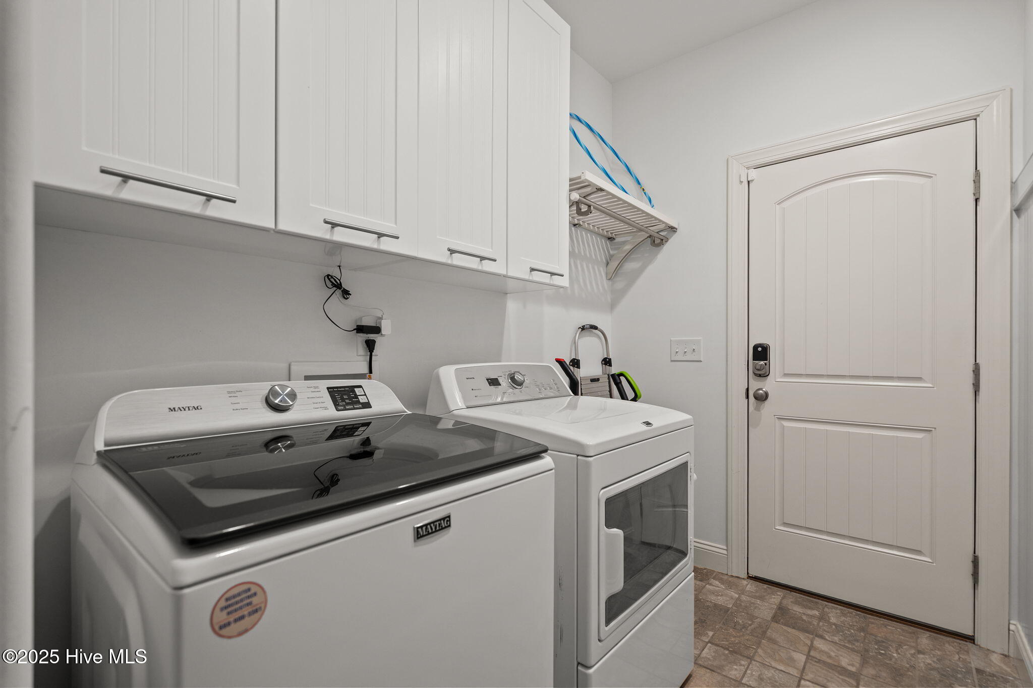 100537497 | Photo 27