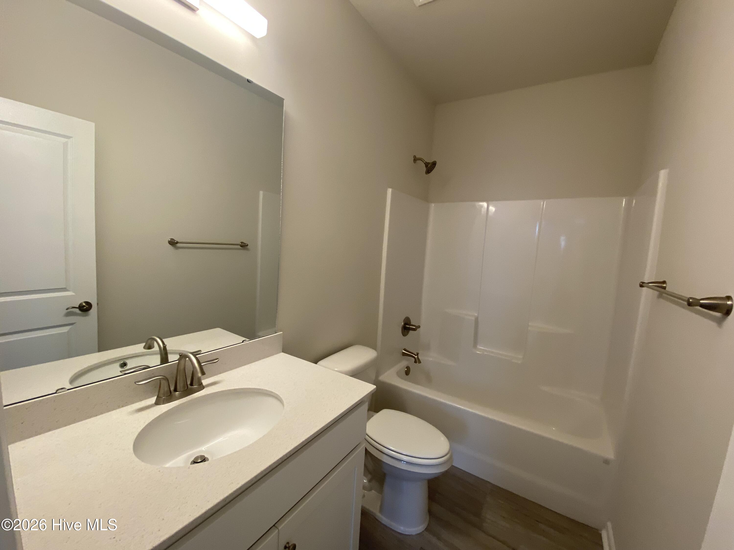 100550030 | Photo 14