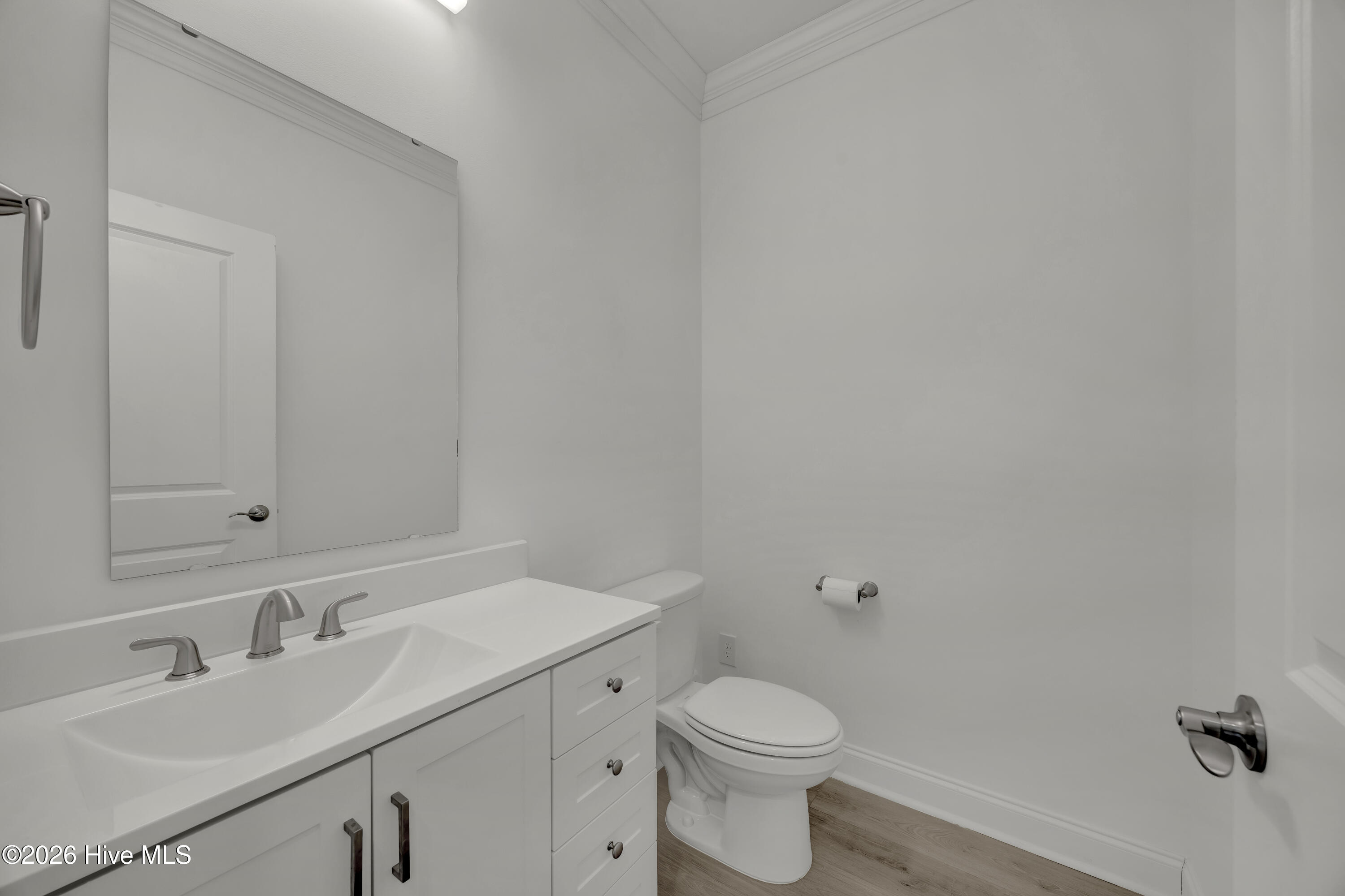 100548417 | Photo 12