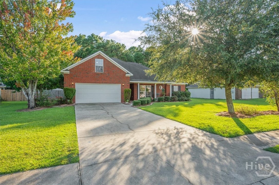Bonus/4th bedroom with full bath and closet upstai