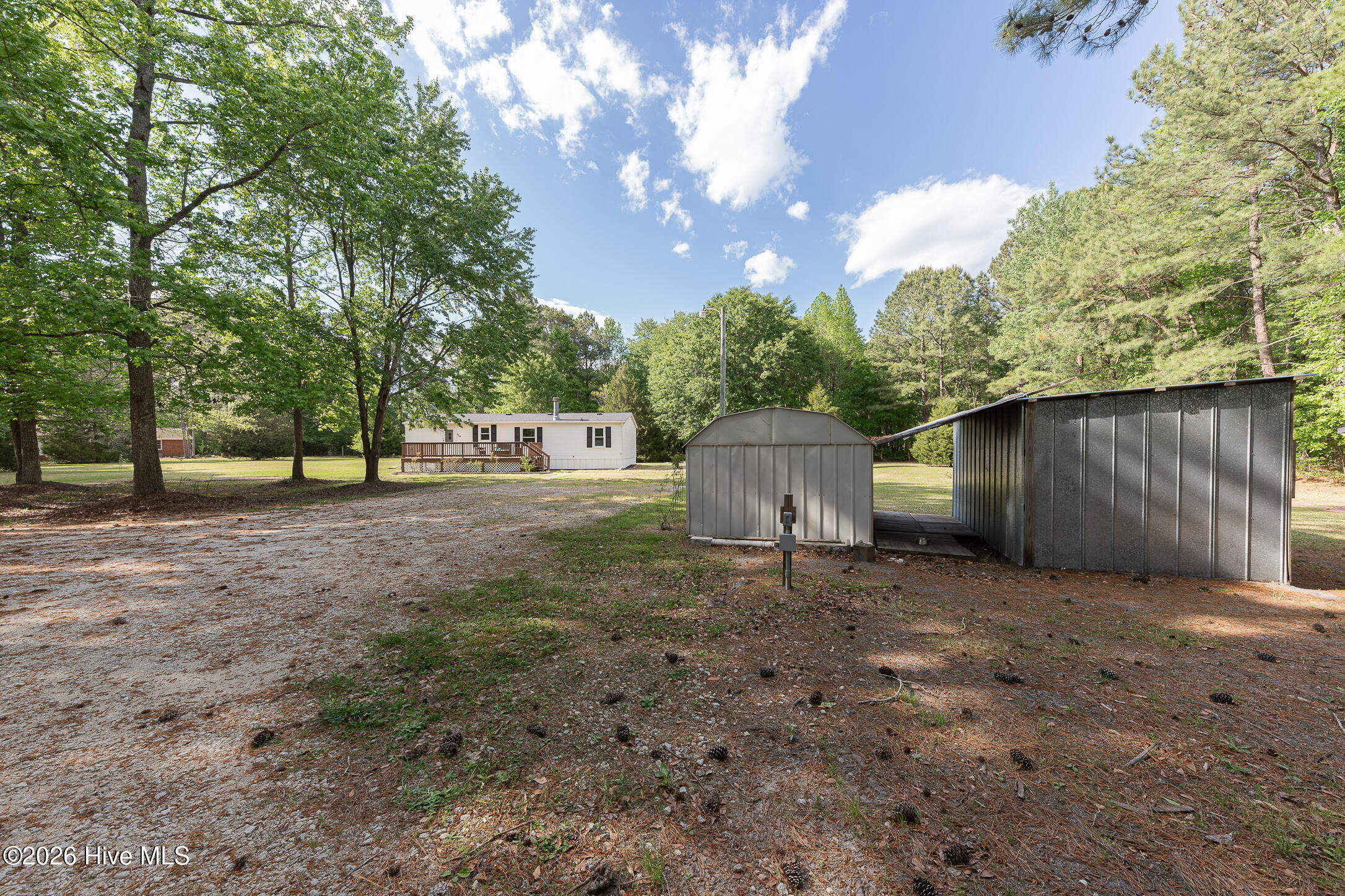 100570278 | Photo 56