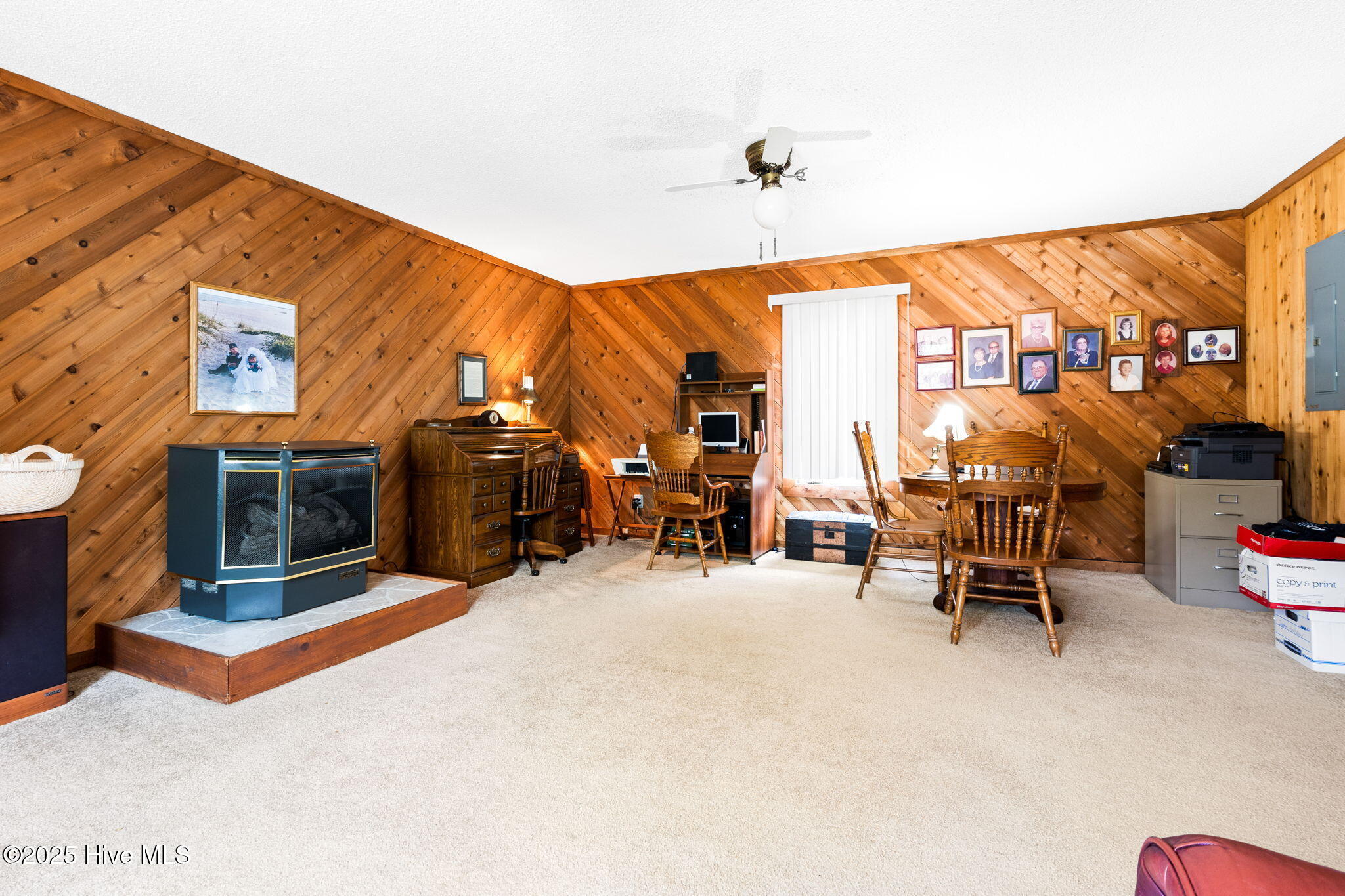 100499054 | Photo 34