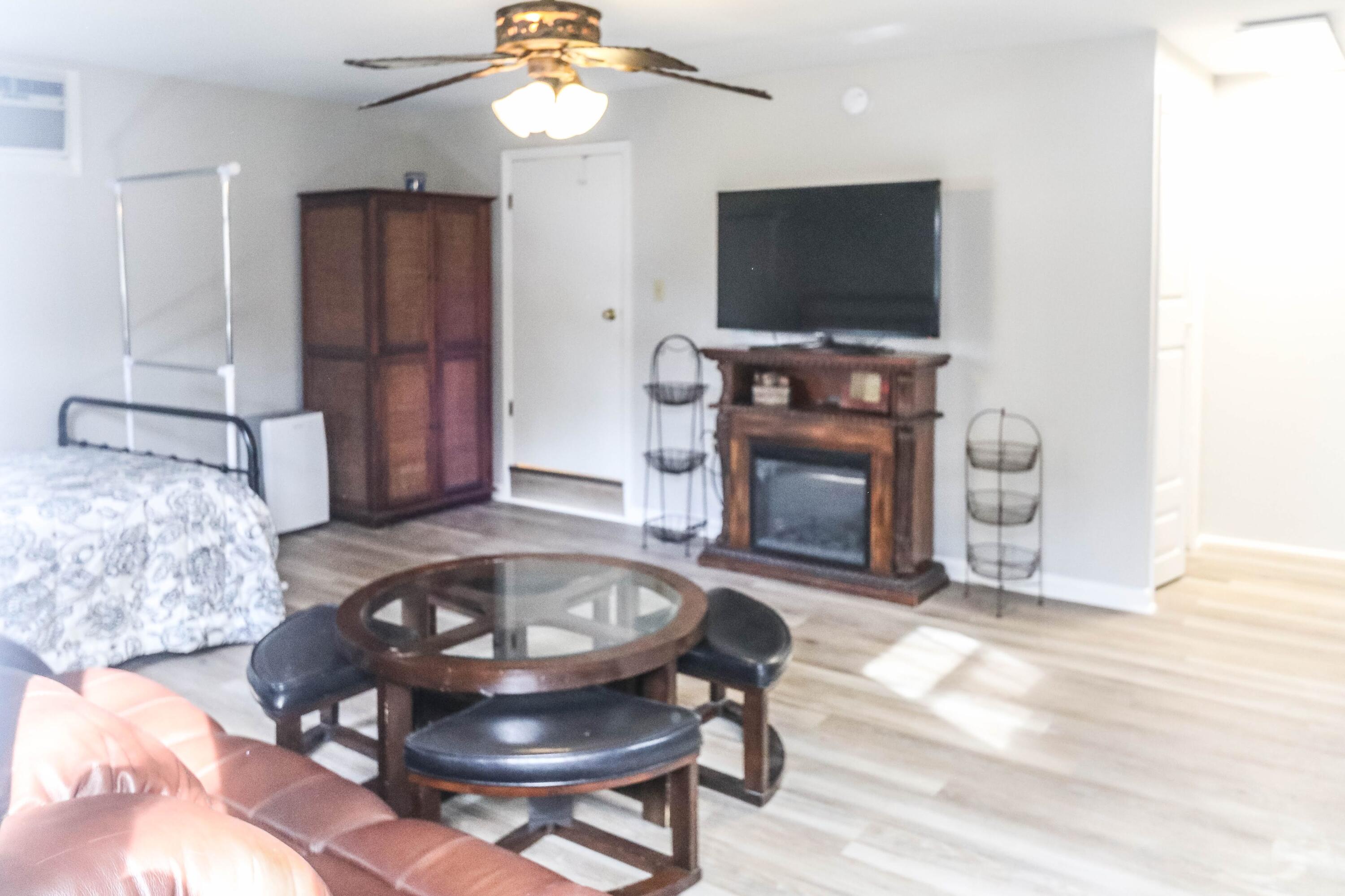 Undisclosed Address, Appling, GA, 30802