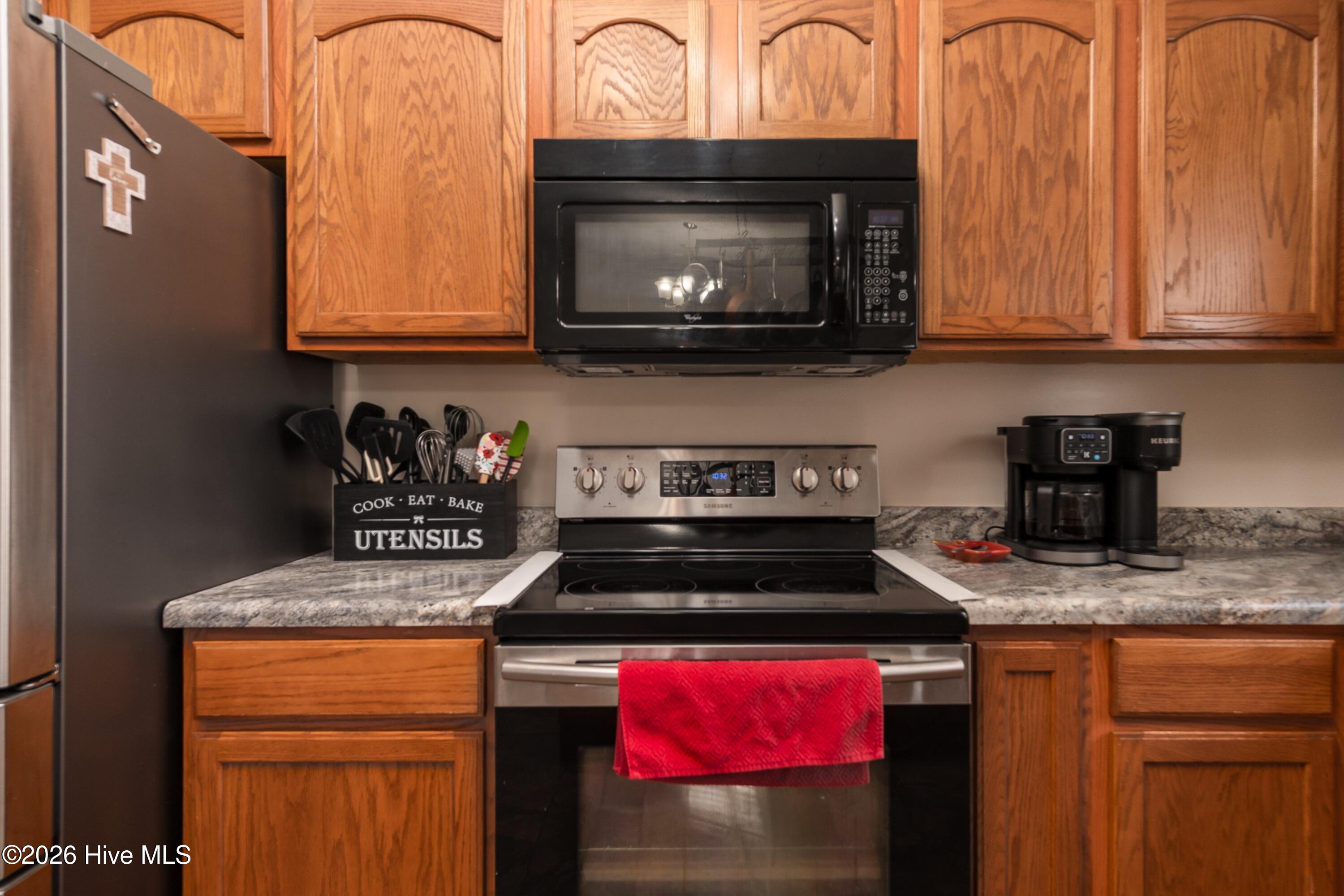 100564108 | Photo 14