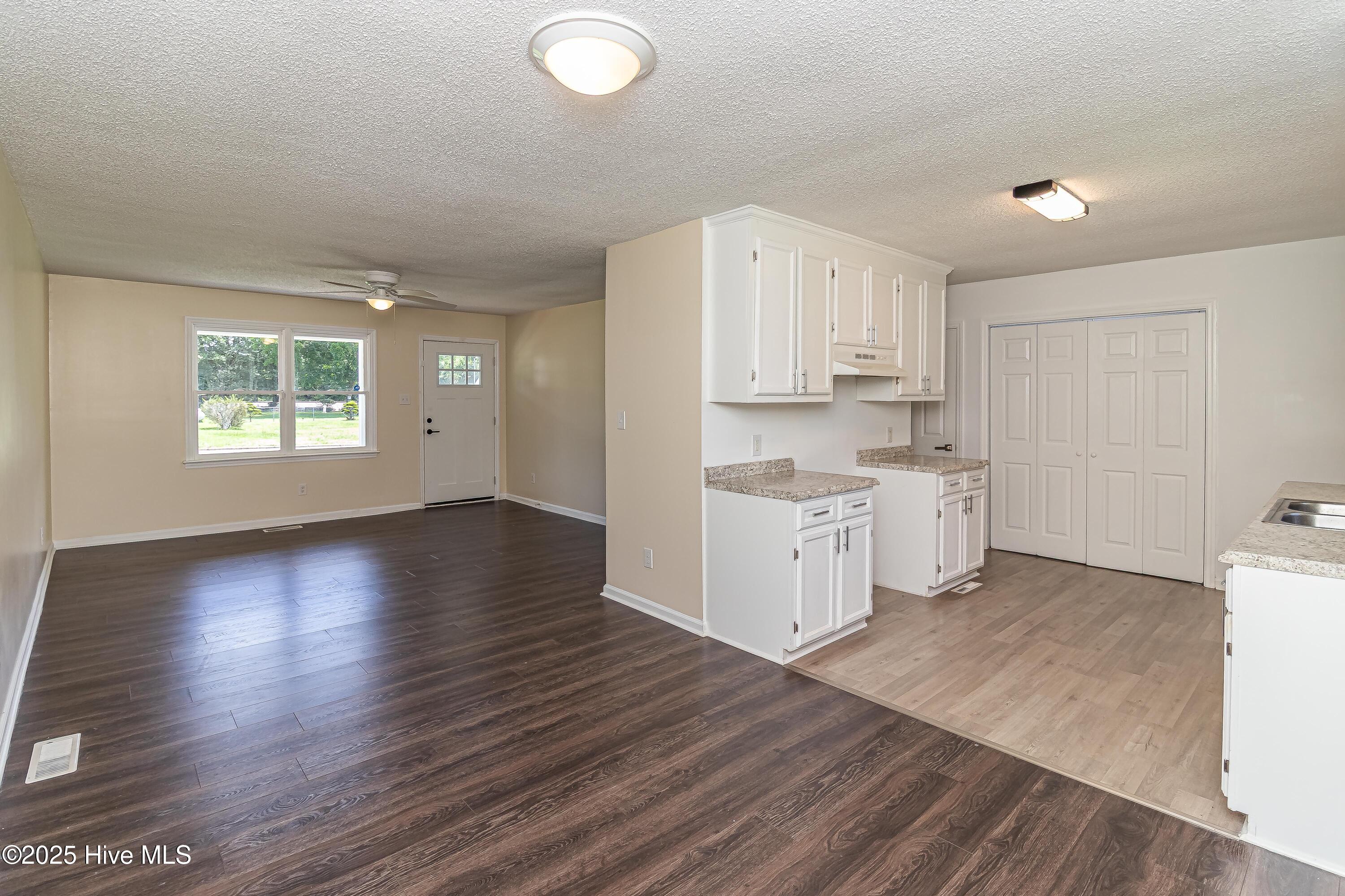 3-OpenPlan-v3-toKitchen