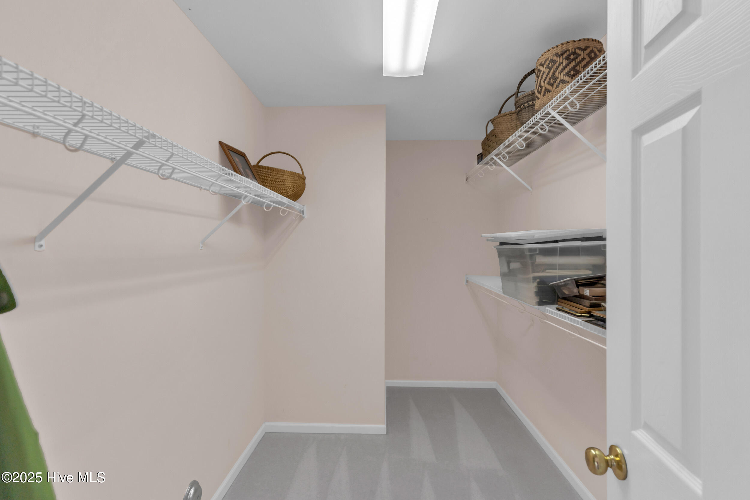 100540480 | Photo 27