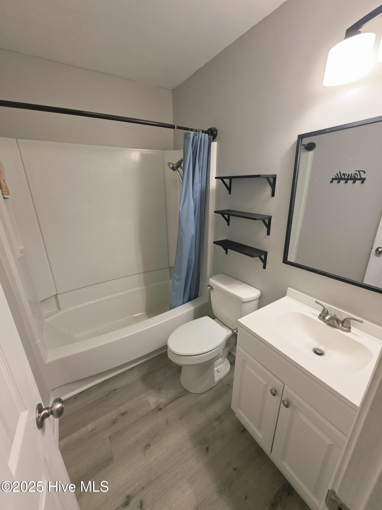 100544420 | Photo 21