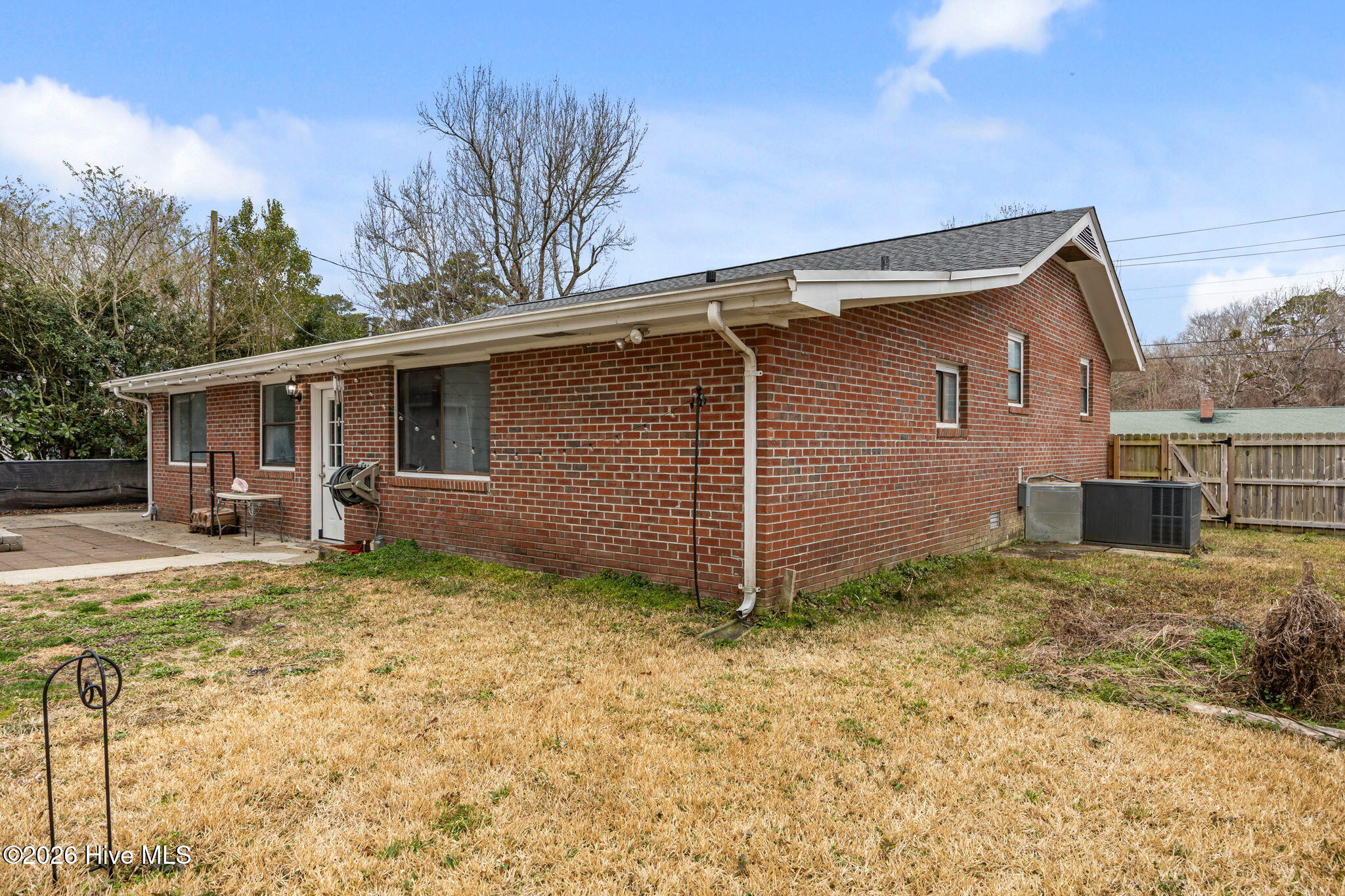 100555737 | Photo 41