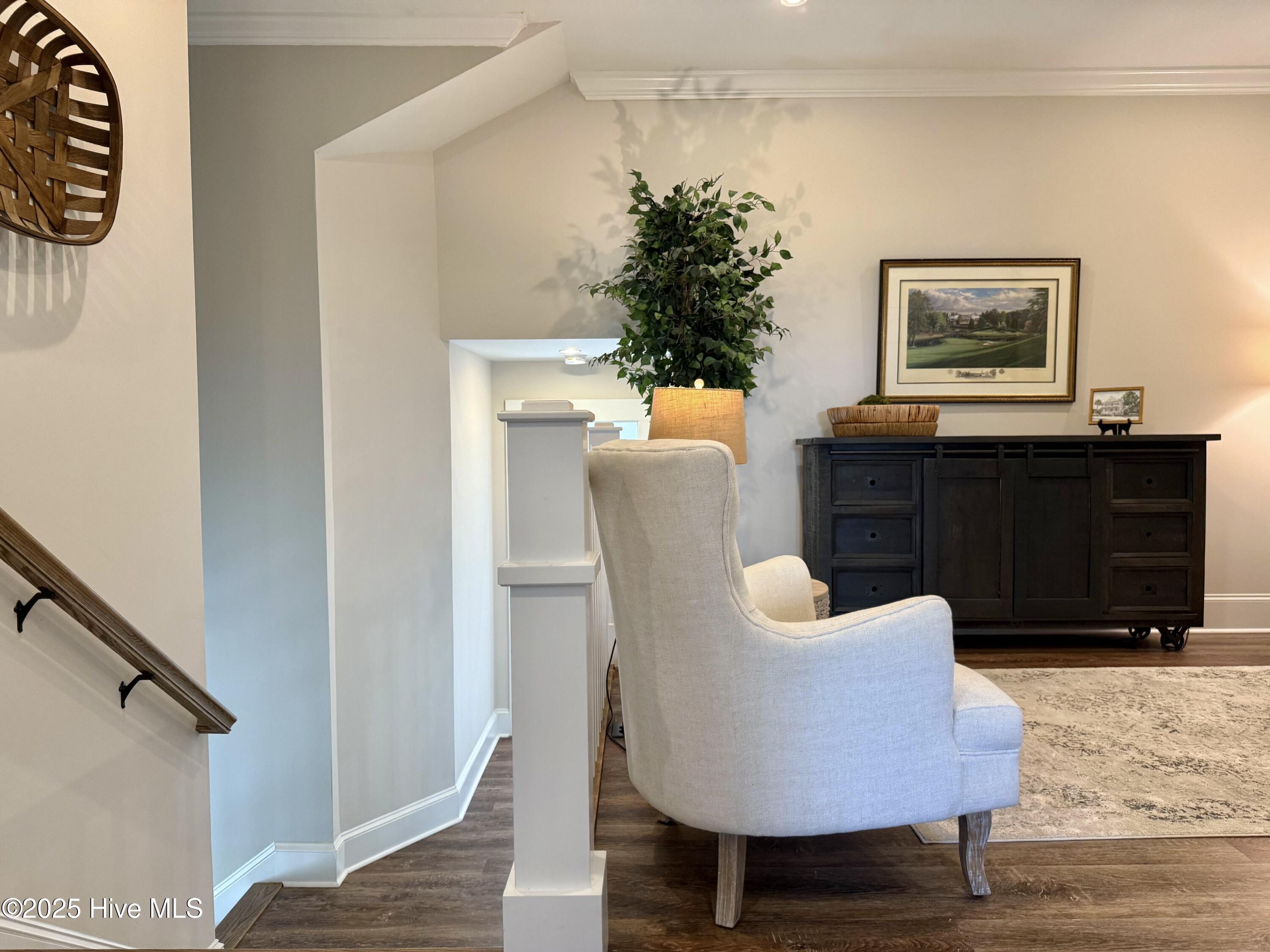 100556308 | Photo 86