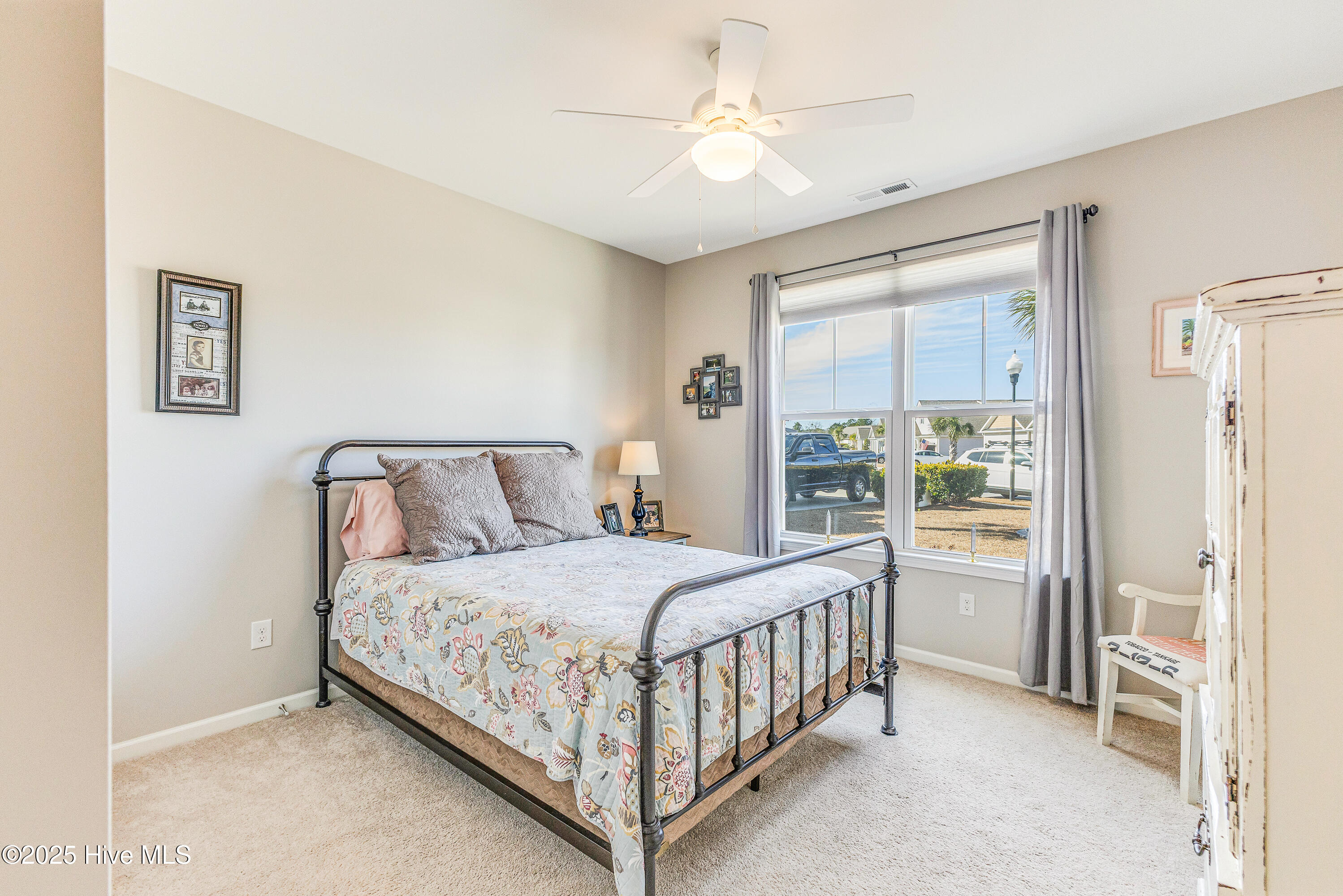 100547068 | Photo 27