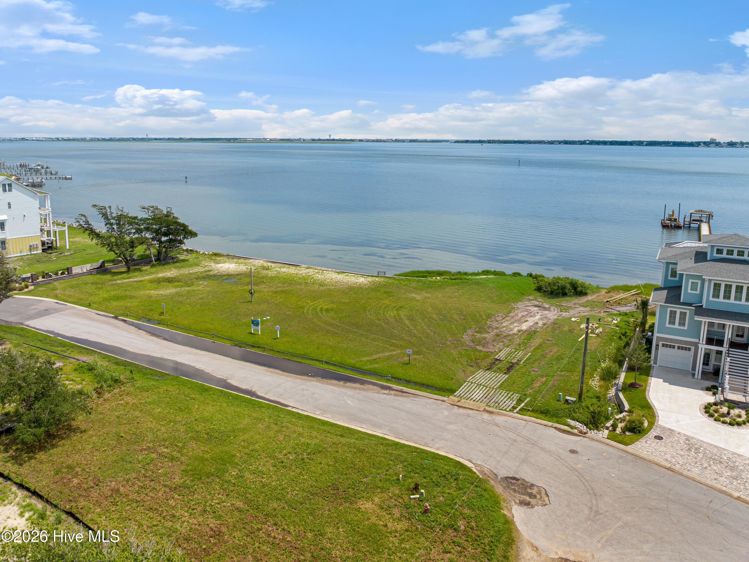 4729 S Shore Drive,Morehead City