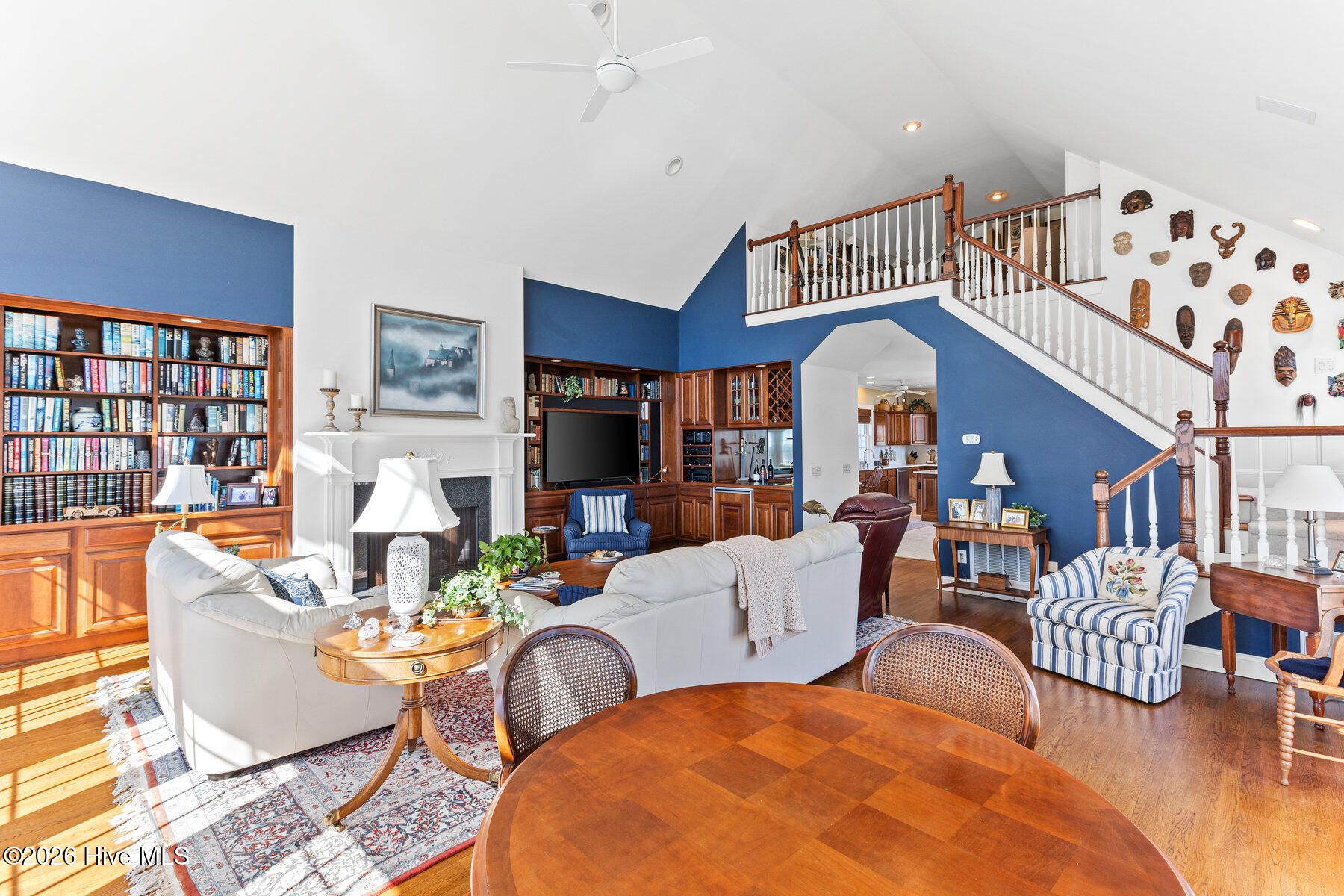 100558042 | Photo 11