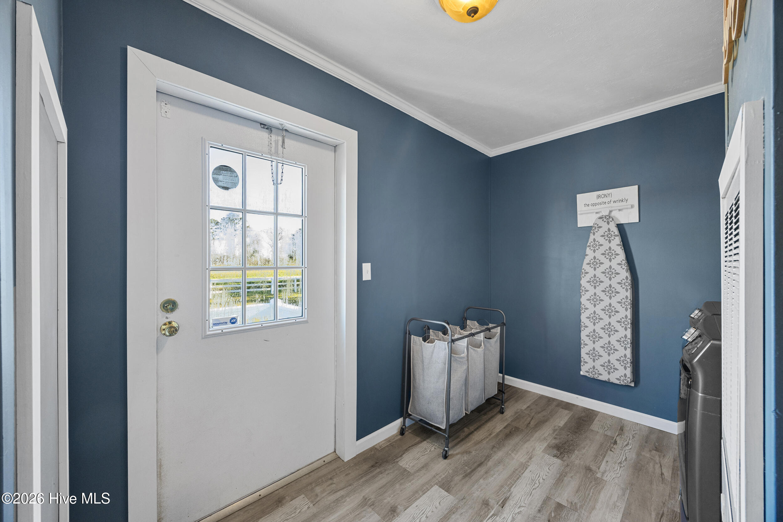 101 R & B Court, Chinquapin, NC 28521 – photo 24: 27_laundry
