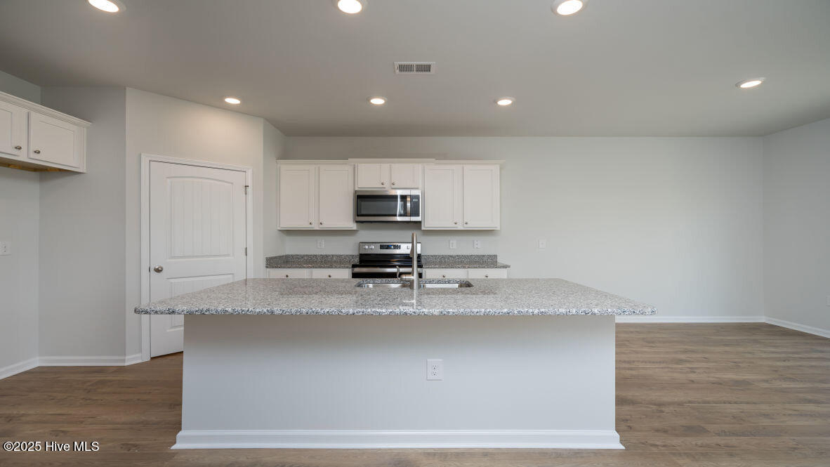 1050 Pampas Grass Drive Lot 334, Castle Hayne, NC 28429 – photo 7: Similar Home