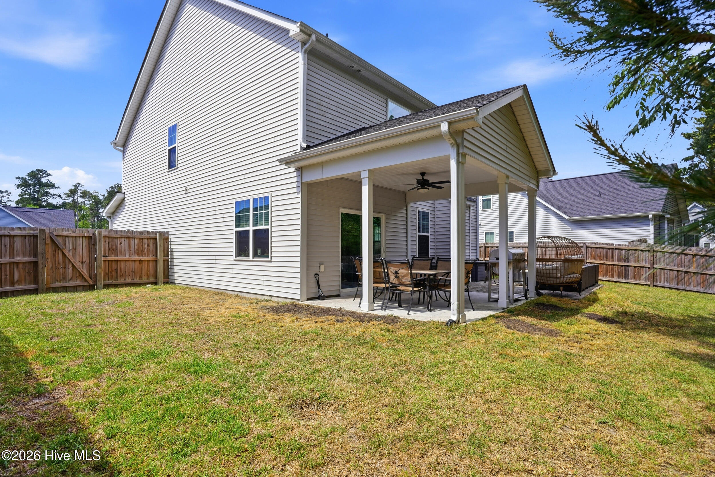 100570398 | Photo 33