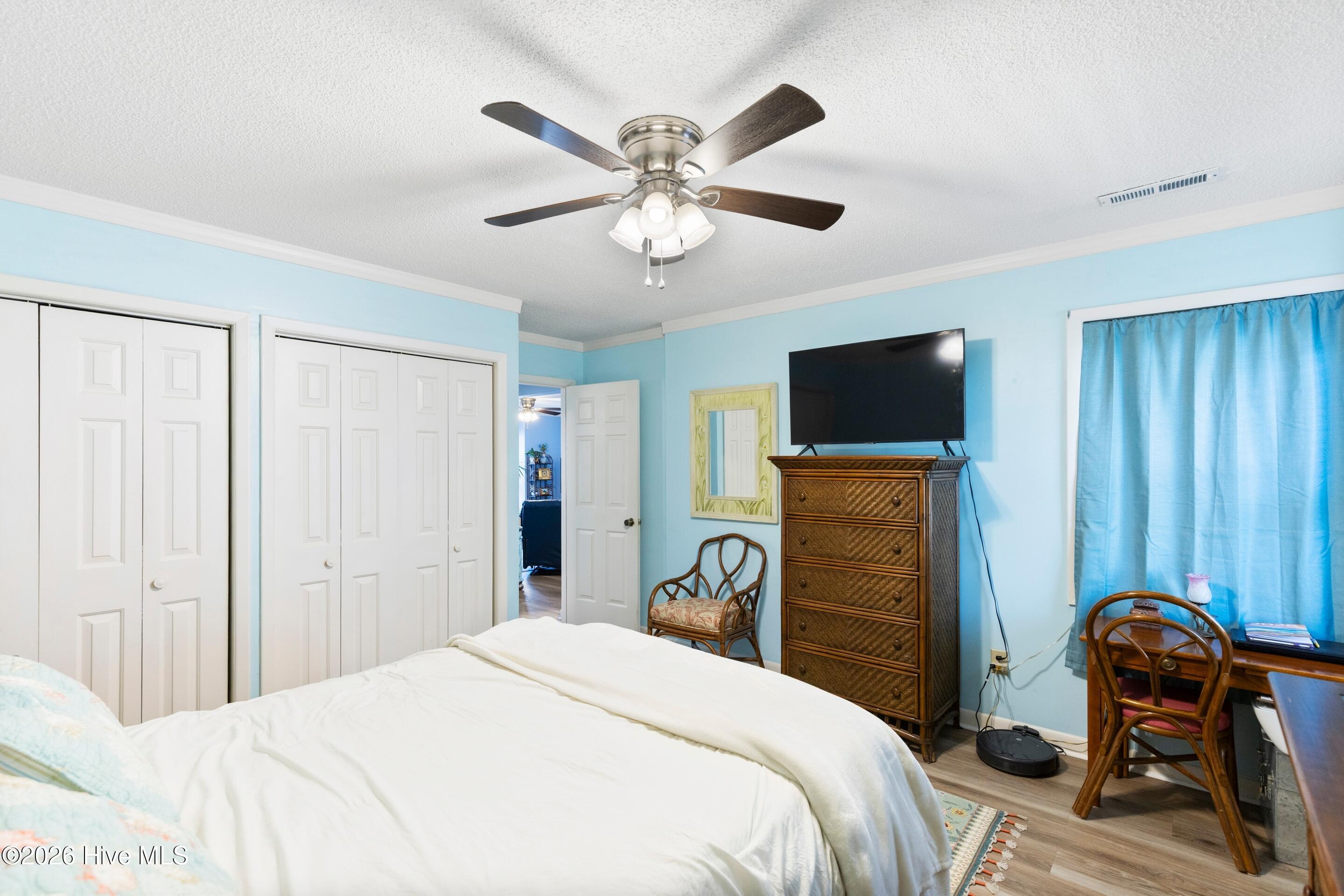 100550248 | Photo 36