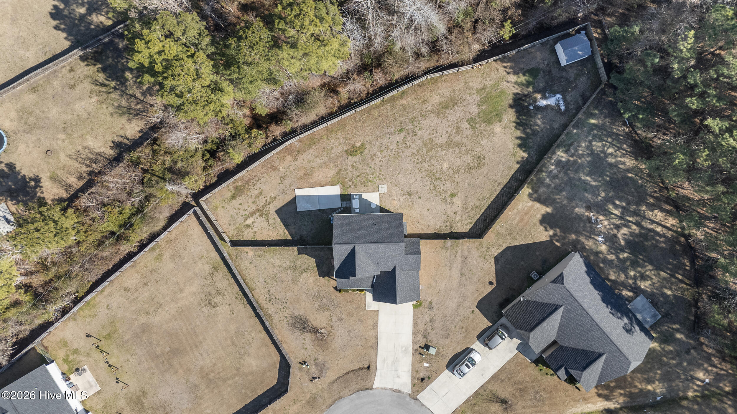 100553929 | Photo 39