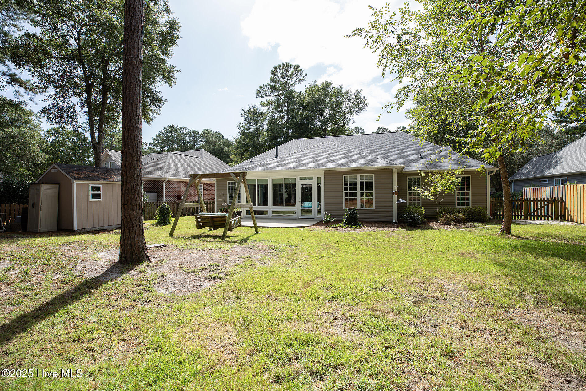 100558223 | Photo 46