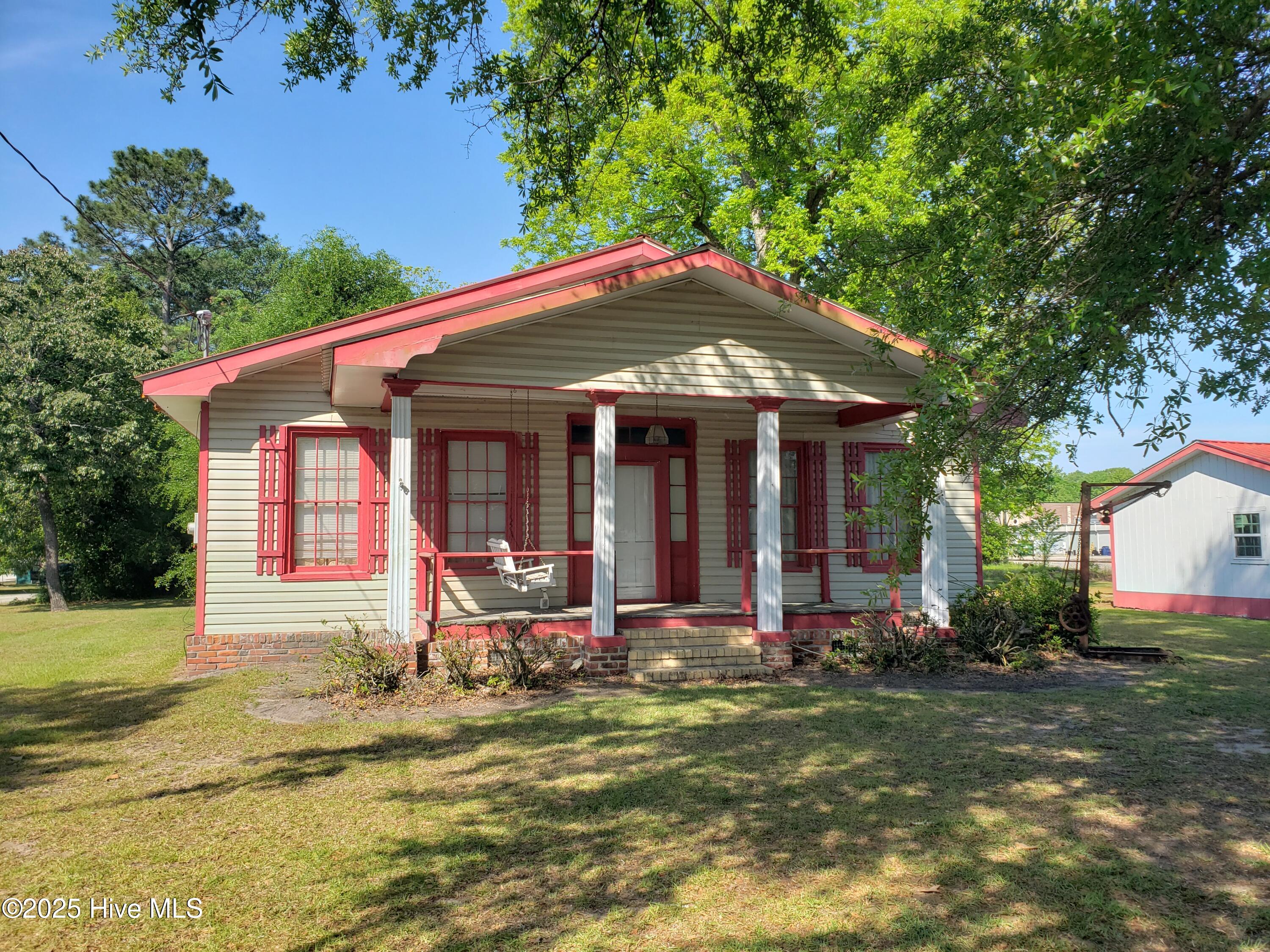 Homes for sale in Fair Bluff, NC | 809 Conway Rd, Fair Bluff, NC 28439 | MLS# 100506307