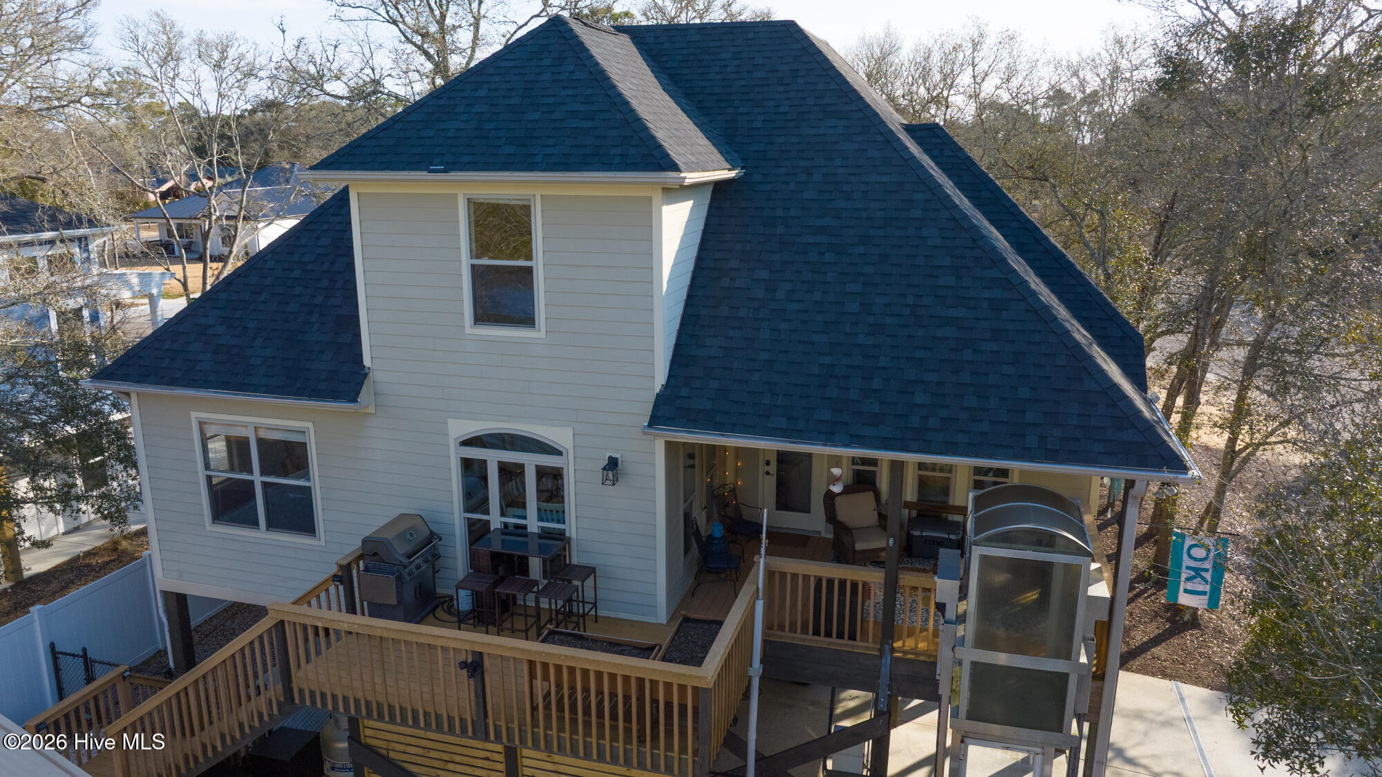 100554367 | Photo 78