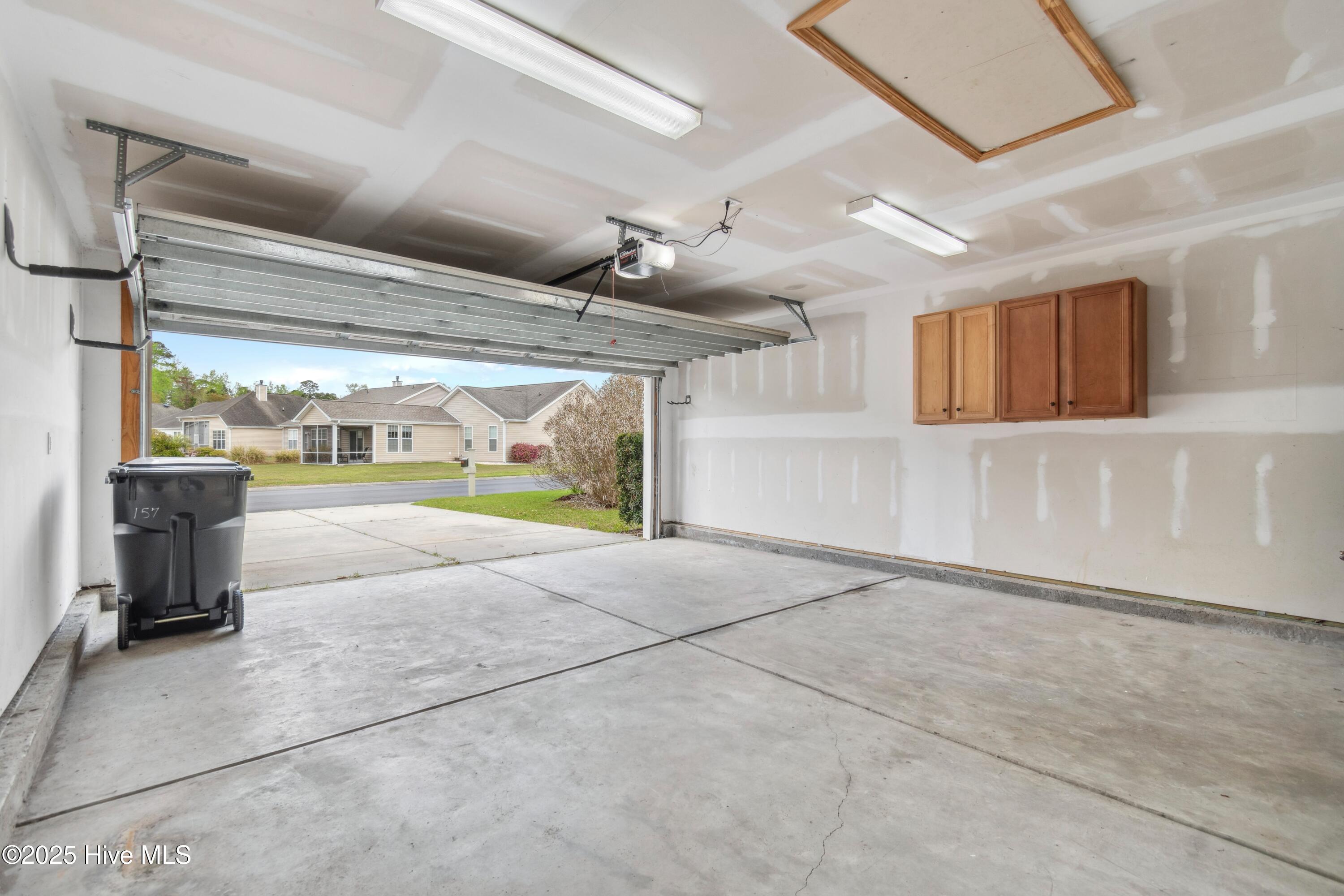 100547243 | Photo 32