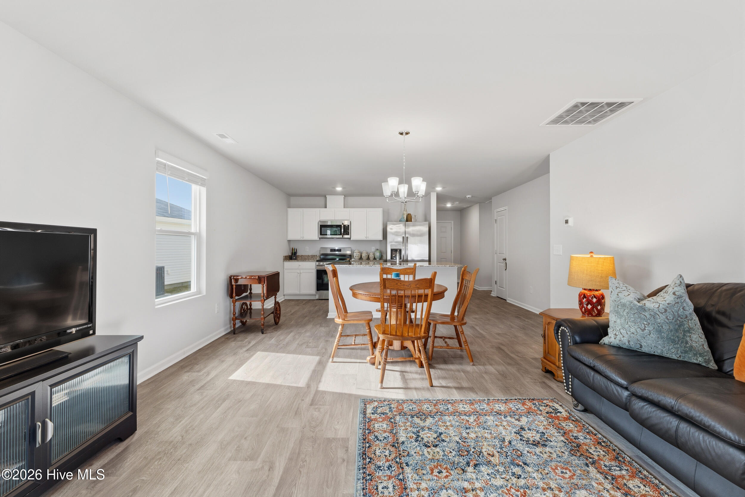 100552452 | Photo 22