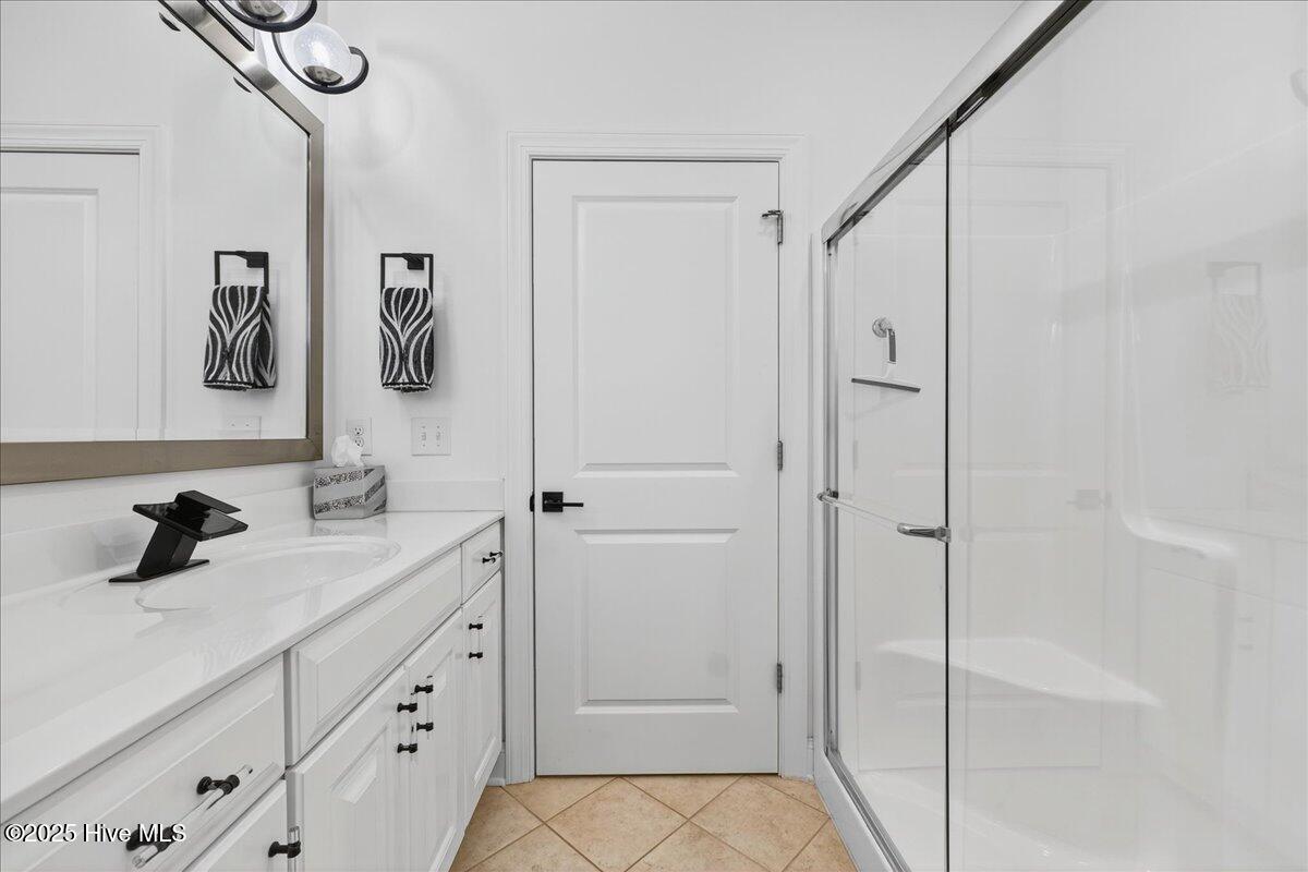 100530632 | Photo 57