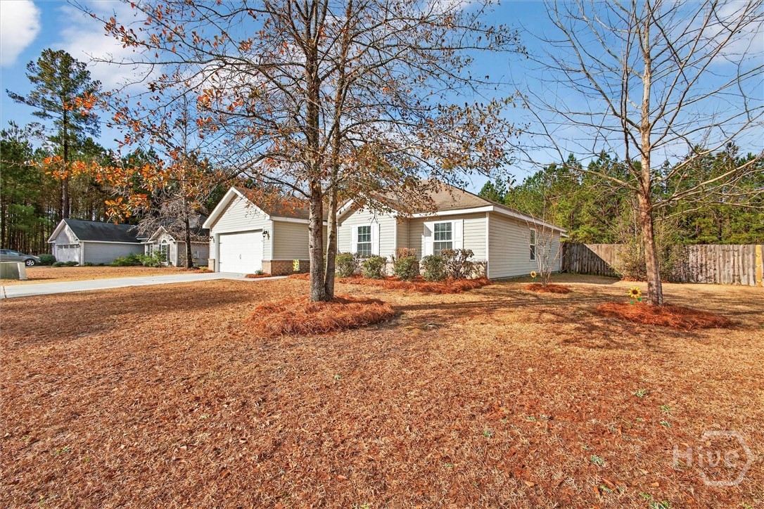 Homes for sale in Ellabell, GA | 200 Abigail Cir, Ellabell, GA 31308 | MLS# SA347713