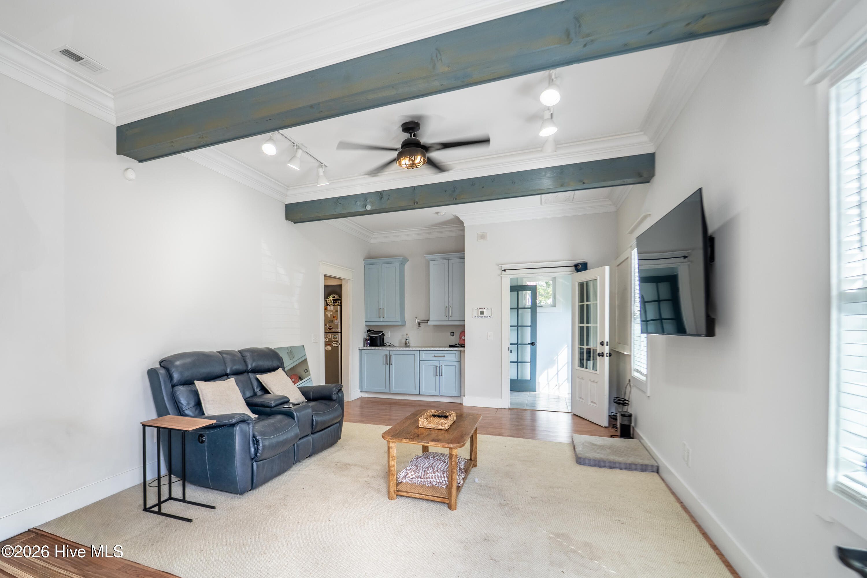 100559226 | Photo 18