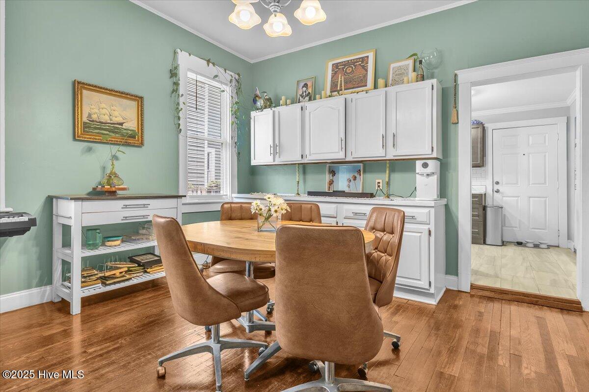 100525423 | Photo 13