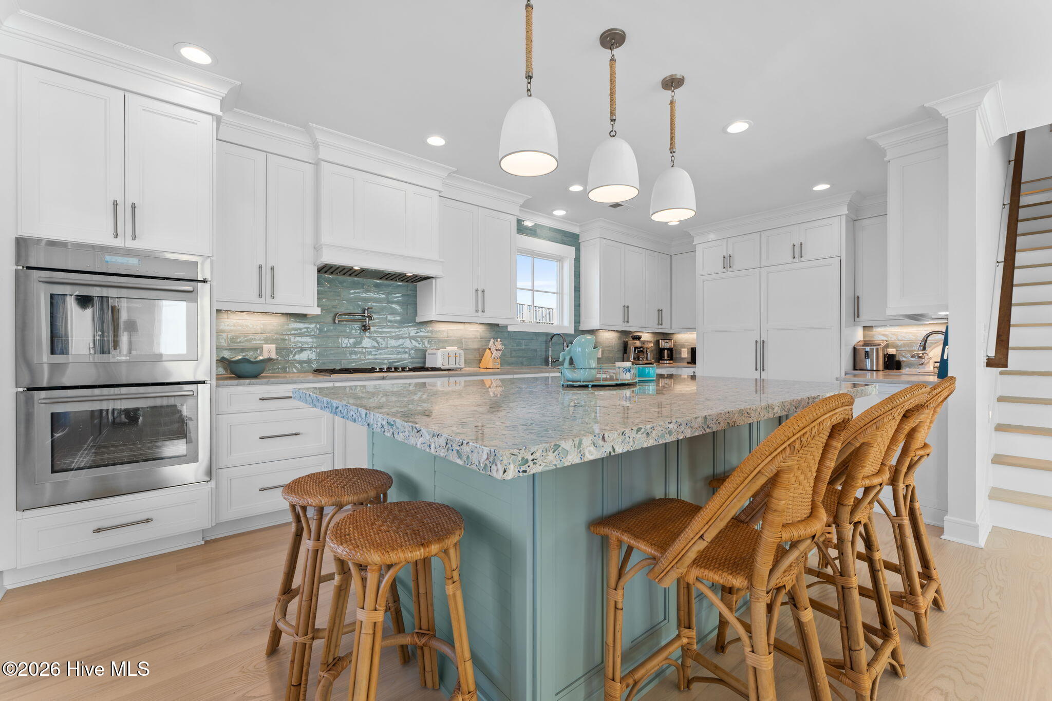 100550371 | Photo 14