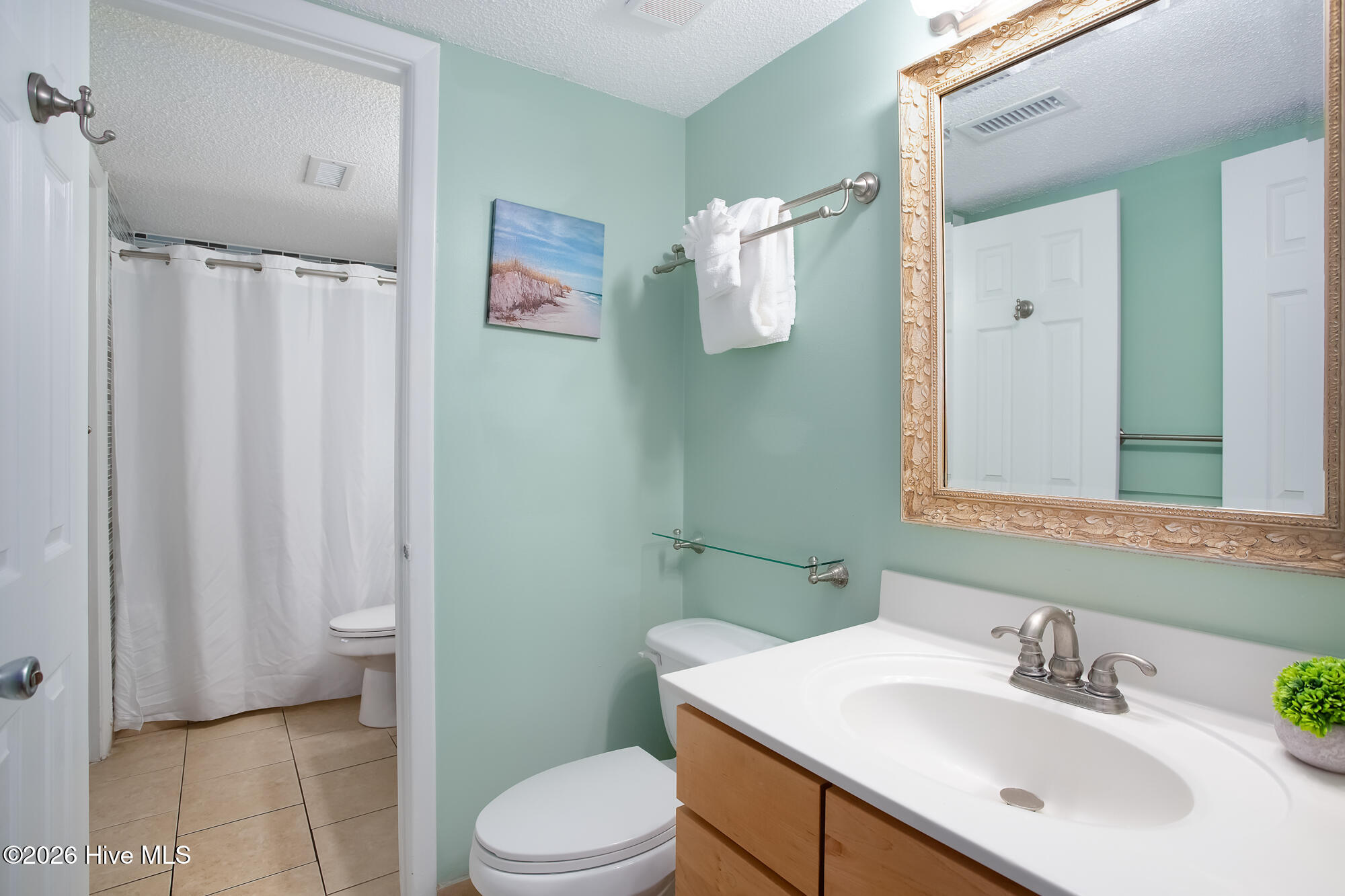 100557549 | Photo 15