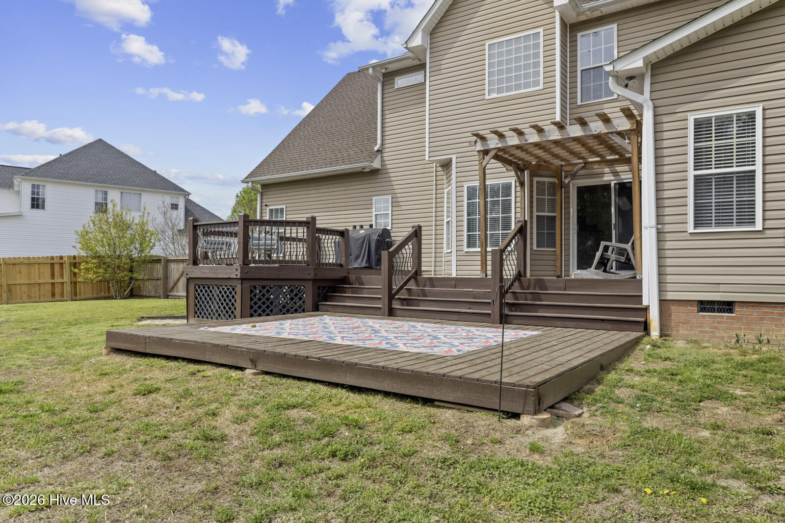 100562743 | Photo 46