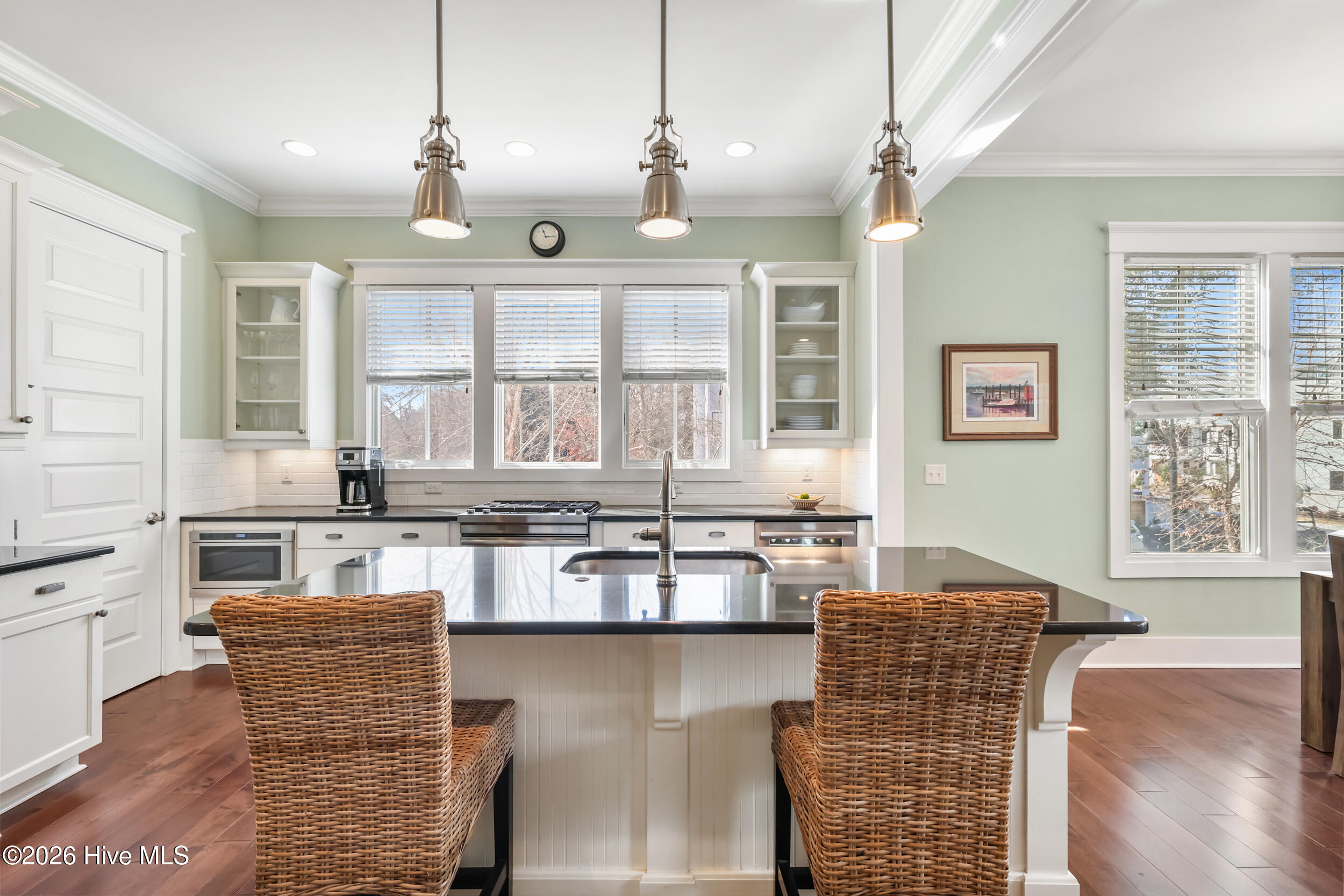 100553548 | Photo 21