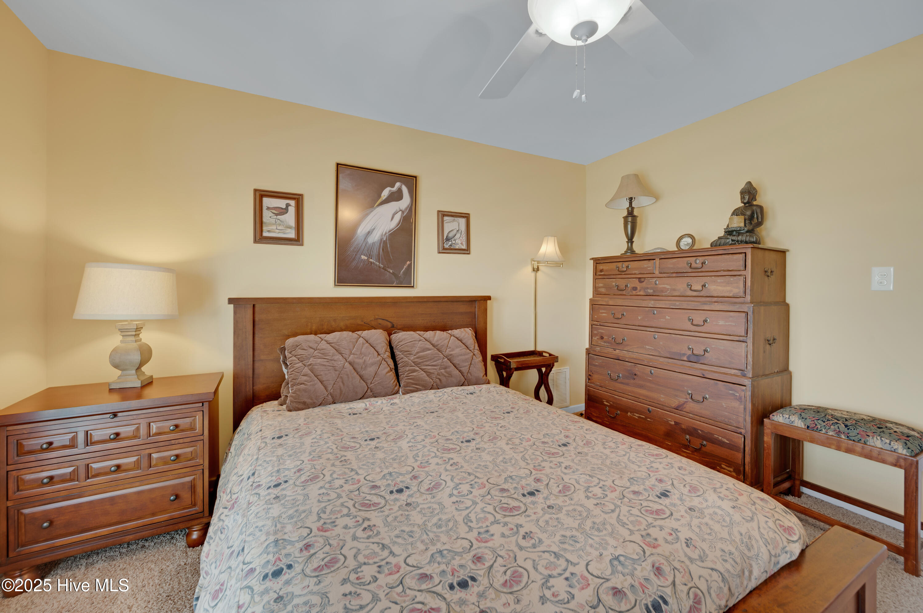 100498545 | Photo 93