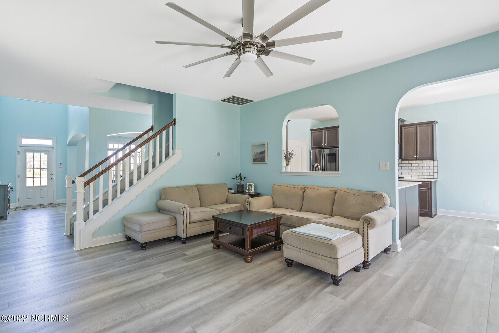 100556304 | Photo 11