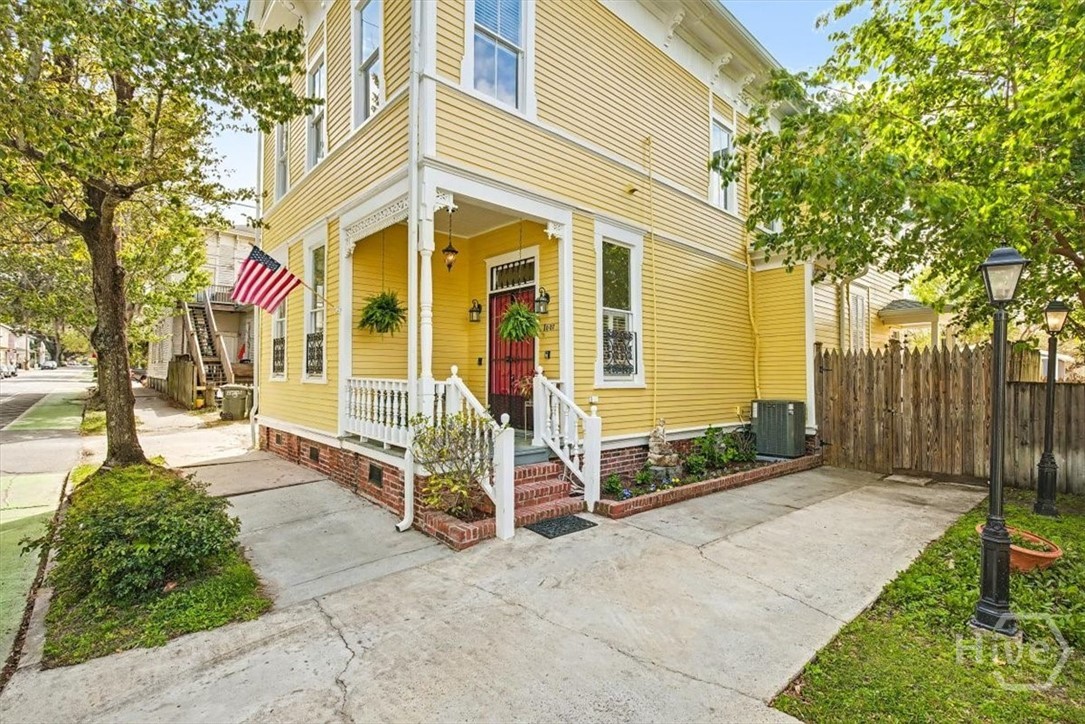 1st image of 1007 Lincoln St, Savannah, GA 31401 | MLS# SA352614