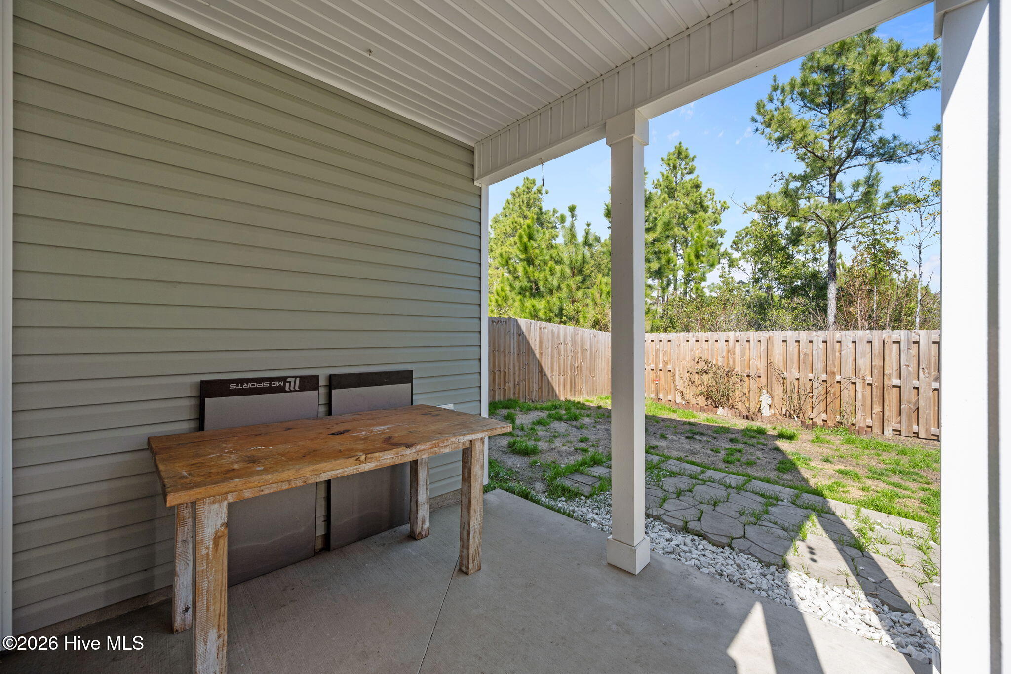 100559207 | Photo 35