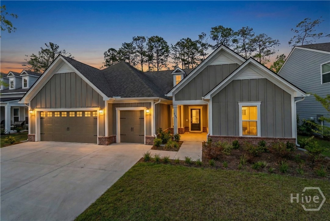 Homes for sale in Richmond Hill, GA | 432 Mandeville Dr, Richmond Hill, GA 31324 | MLS# SA329040