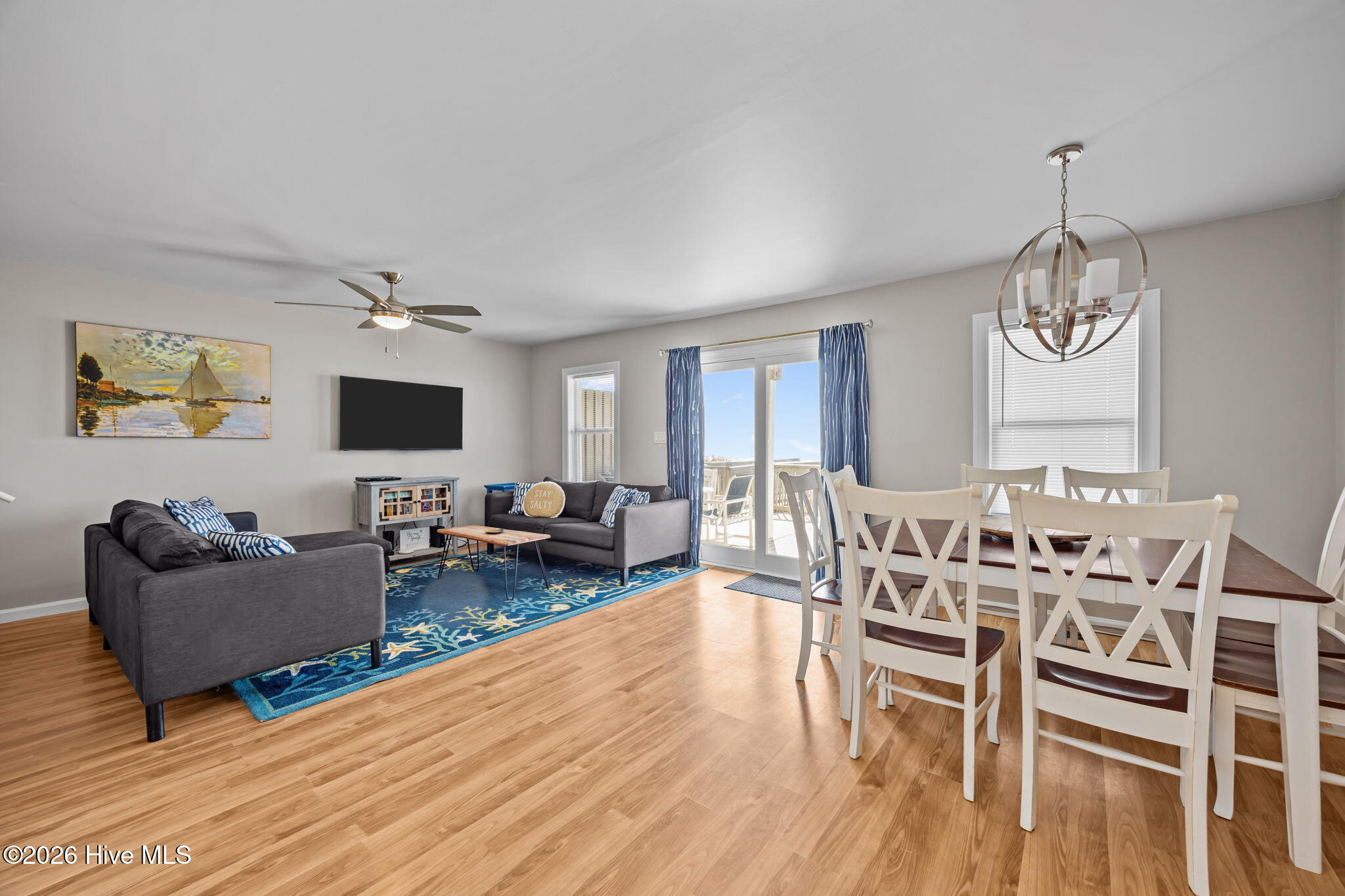 100559652 | Photo 27