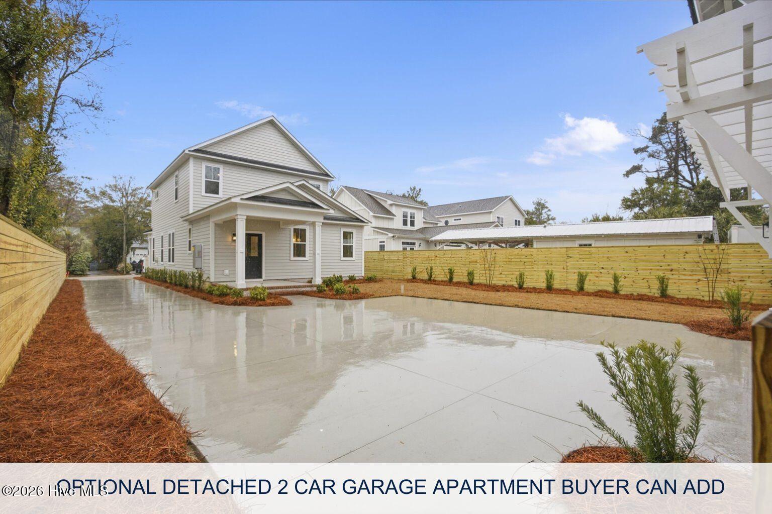 100567849 | Photo 40