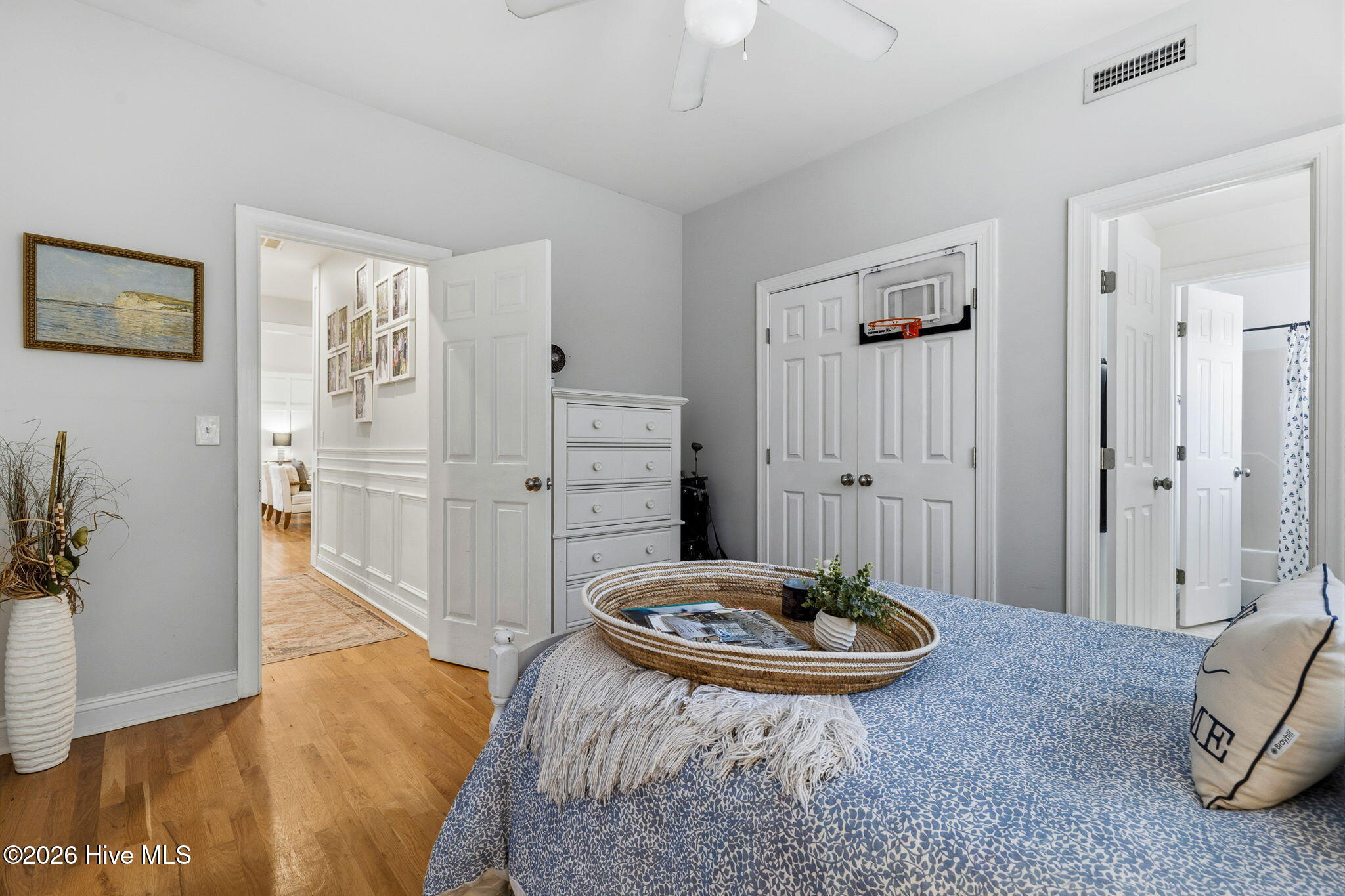 100561515 | Photo 69