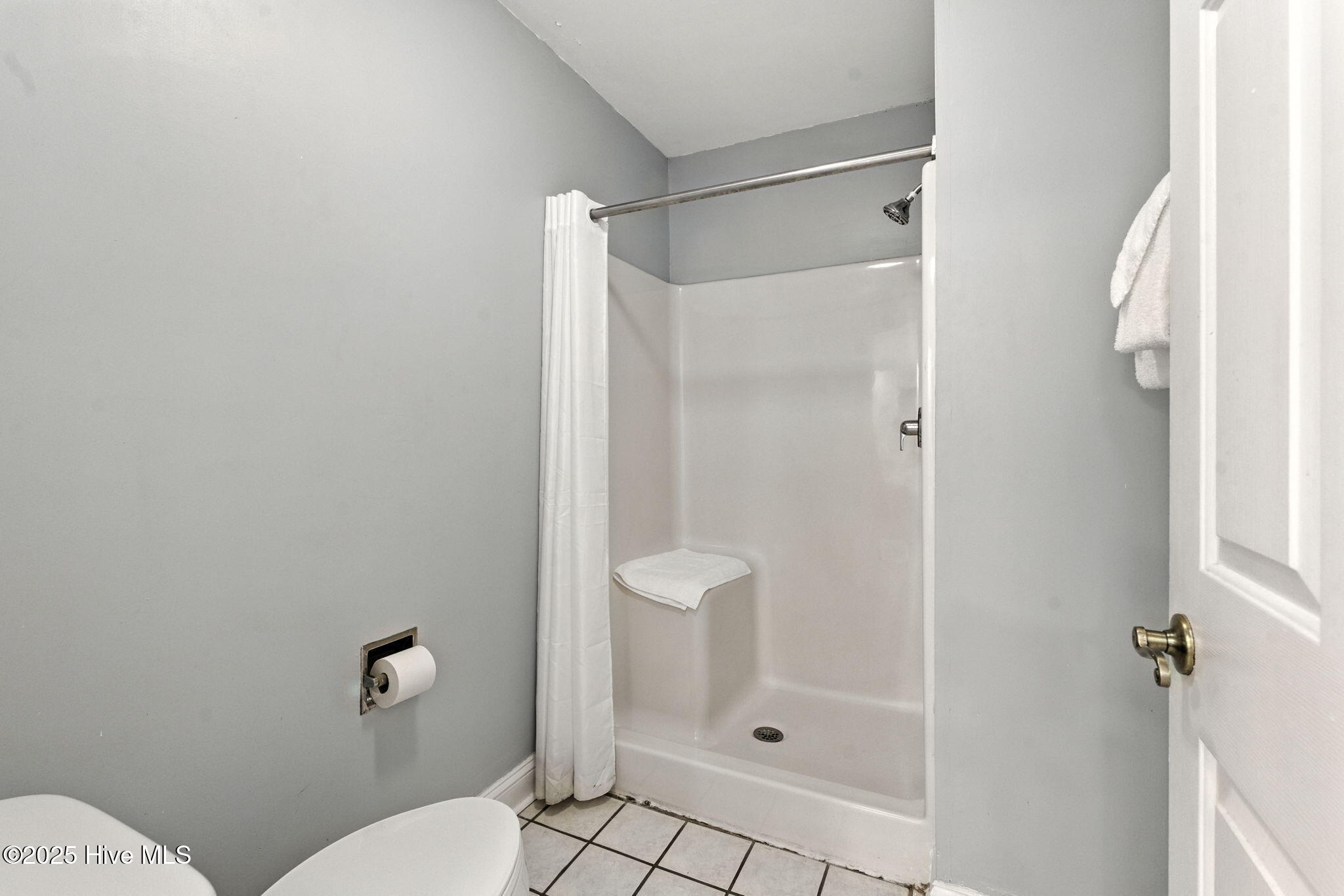 100527104 | Photo 15