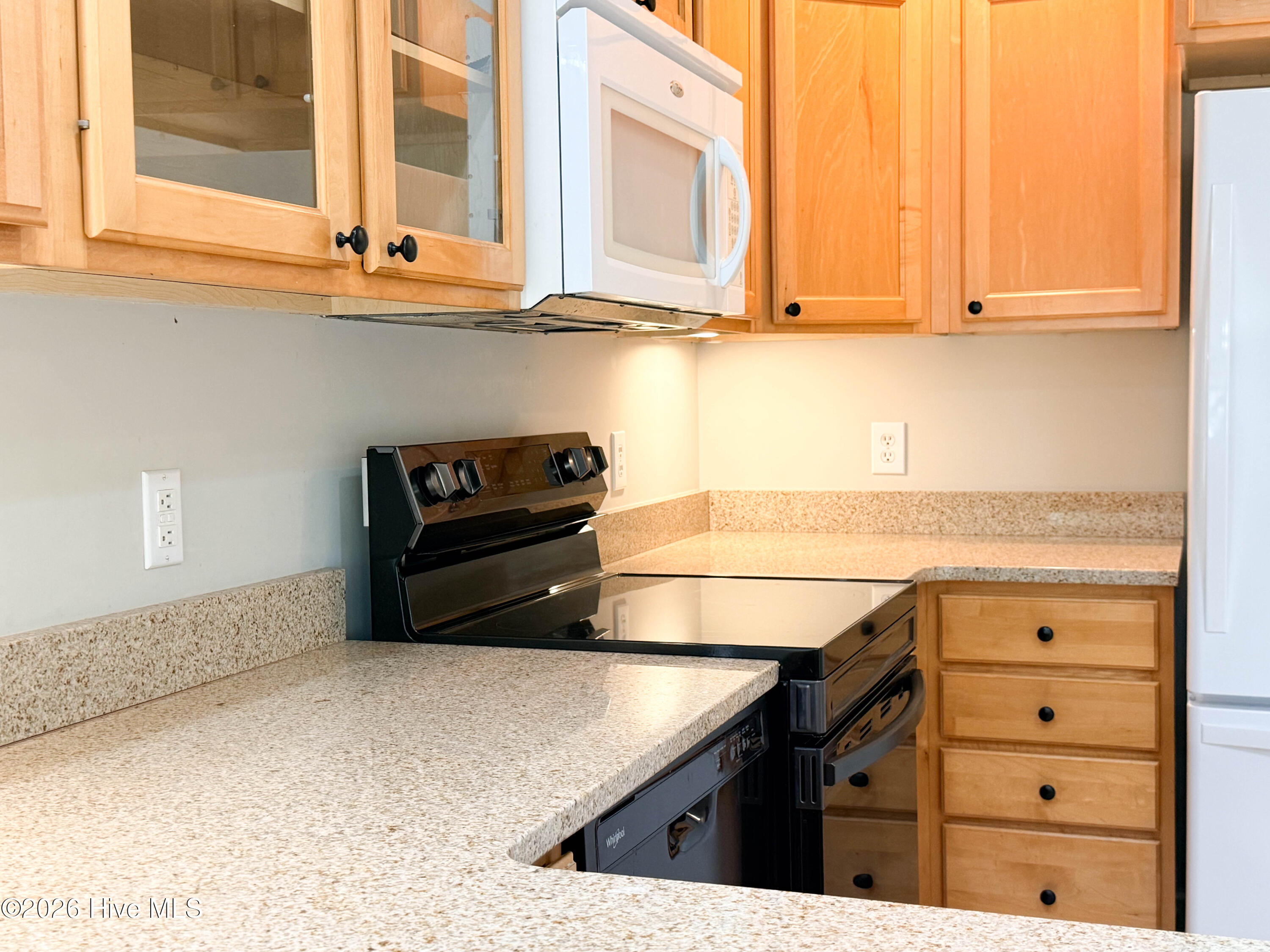 100562741 | Photo 20